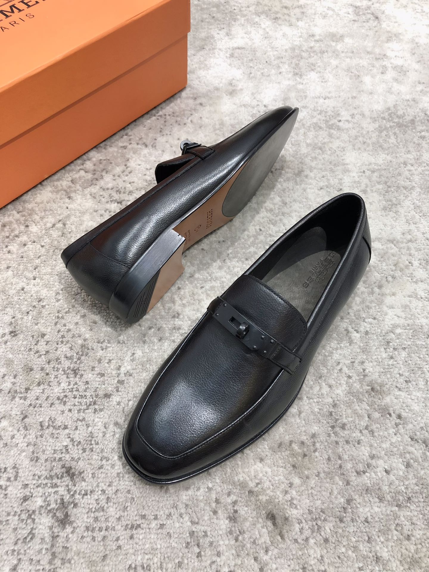 HERMES LOAFER