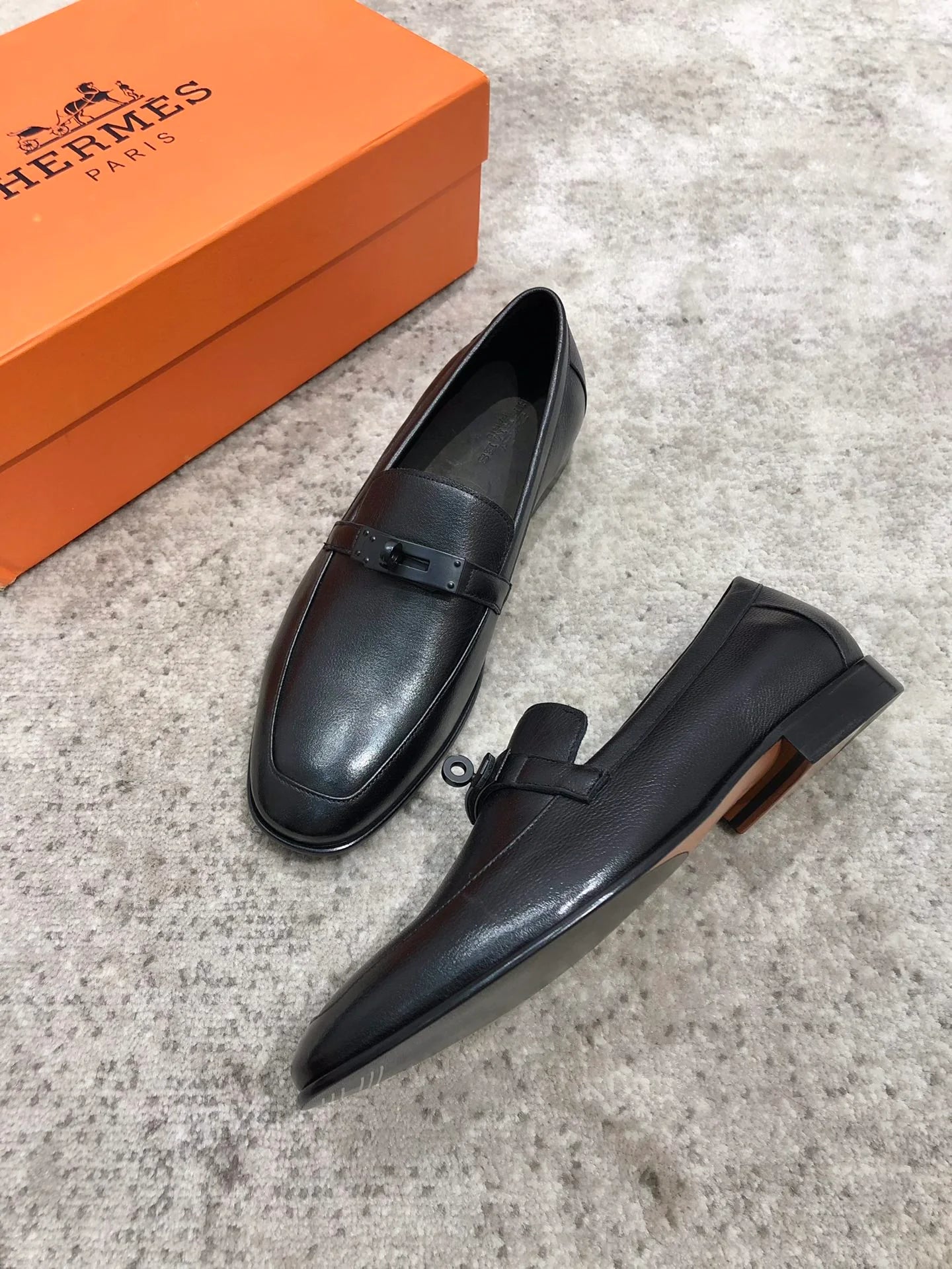 HERMES LOAFER