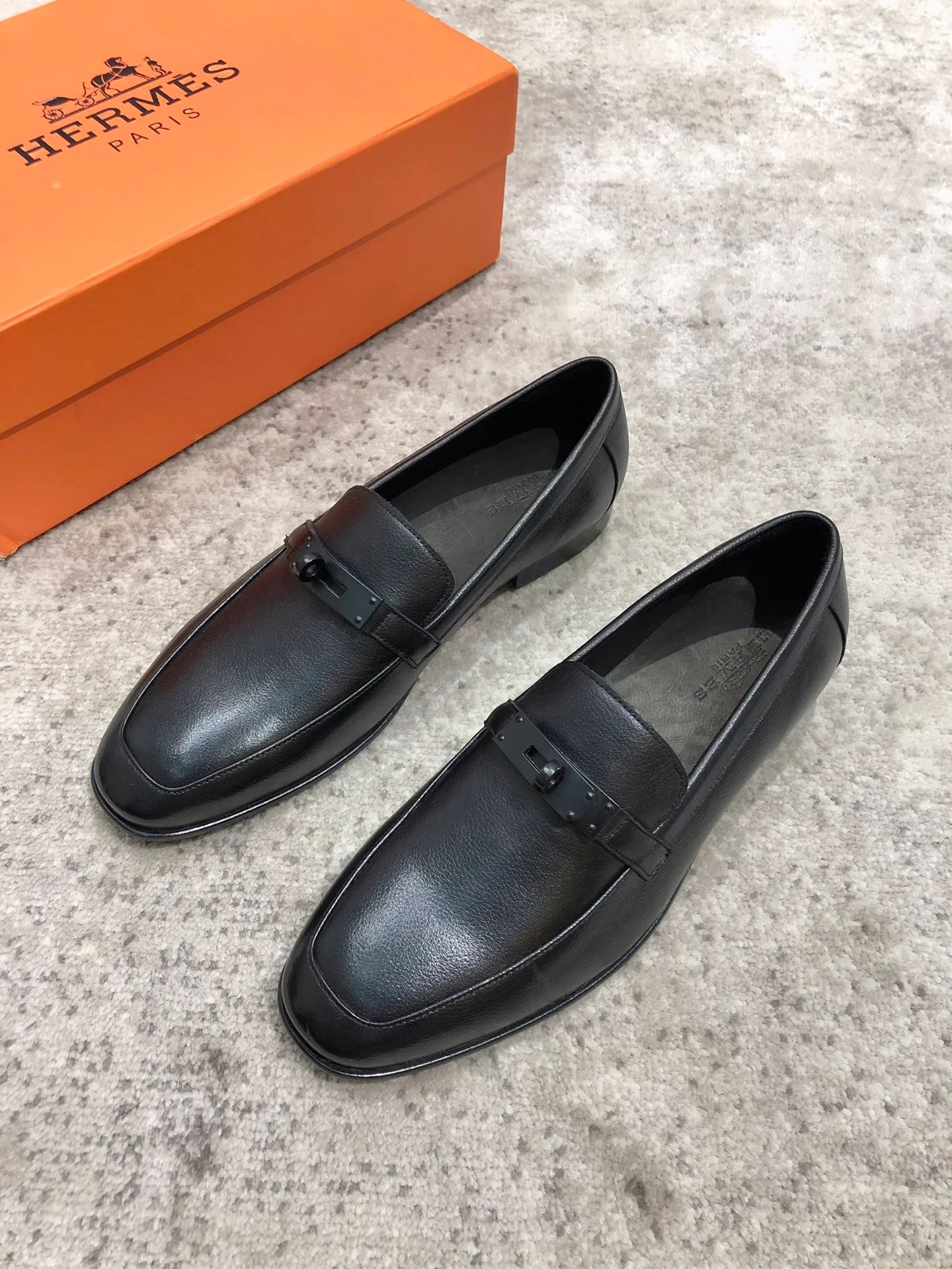 HERMES LOAFER