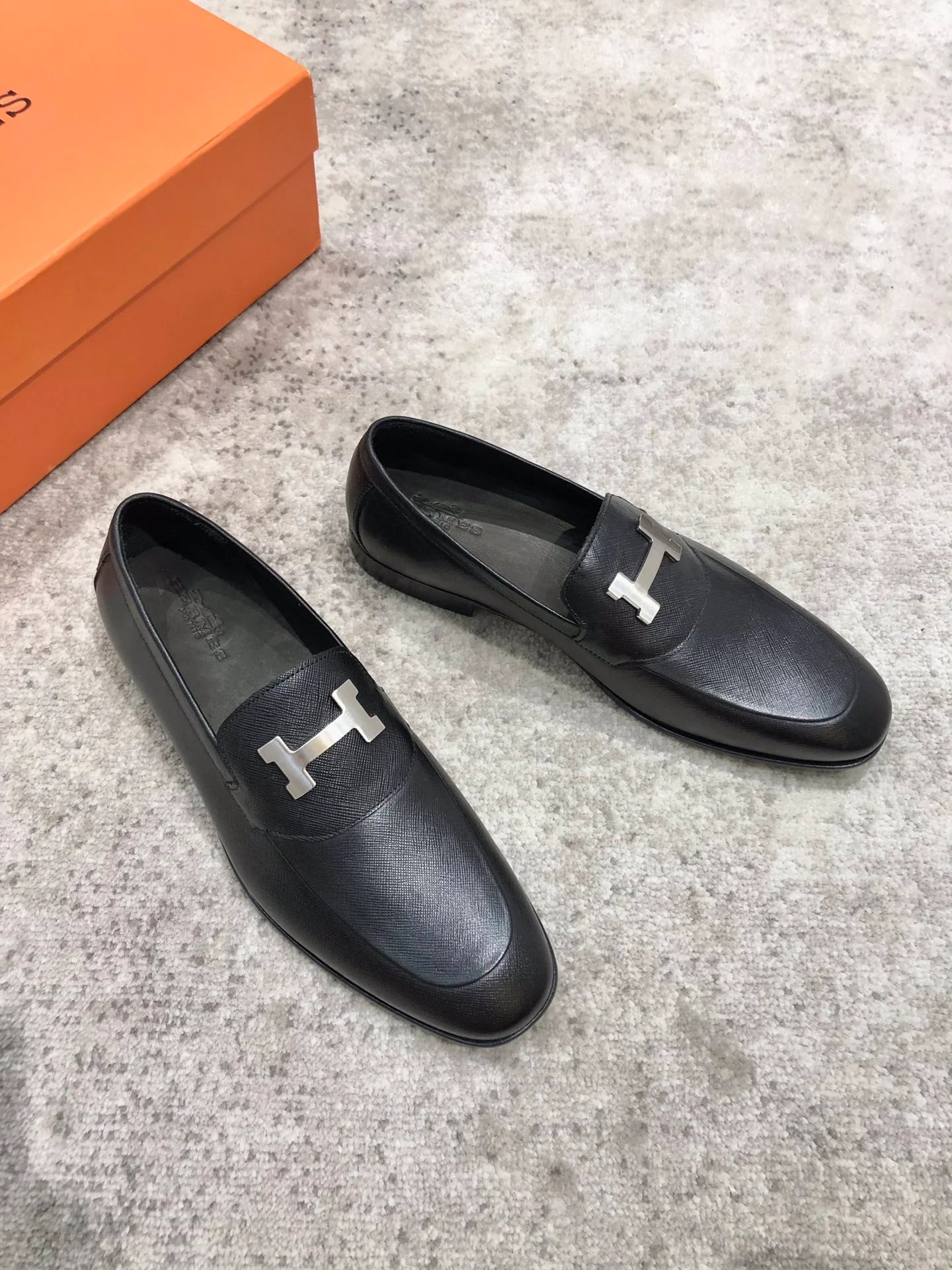HERMES LOAFER