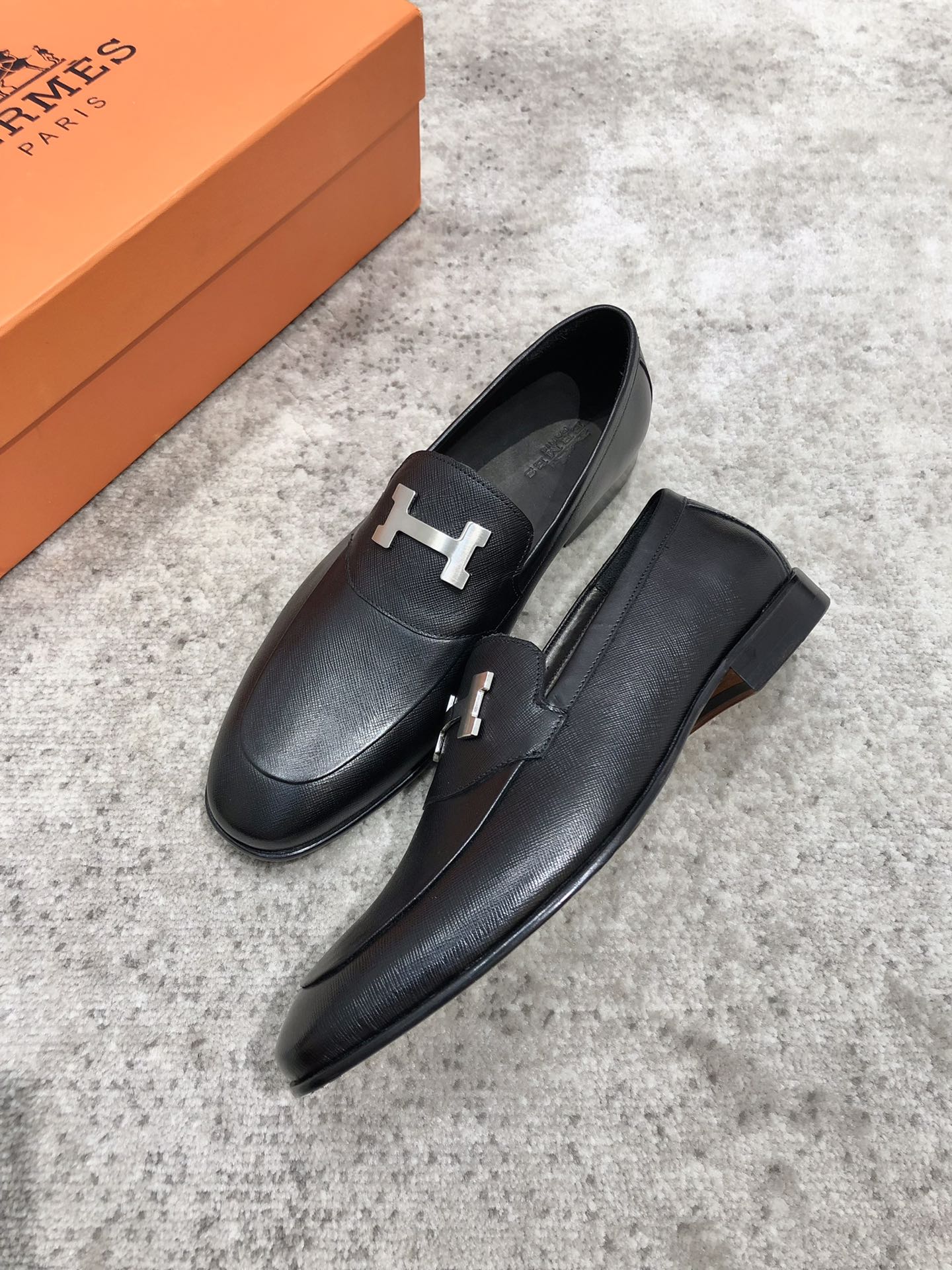 HERMES LOAFER