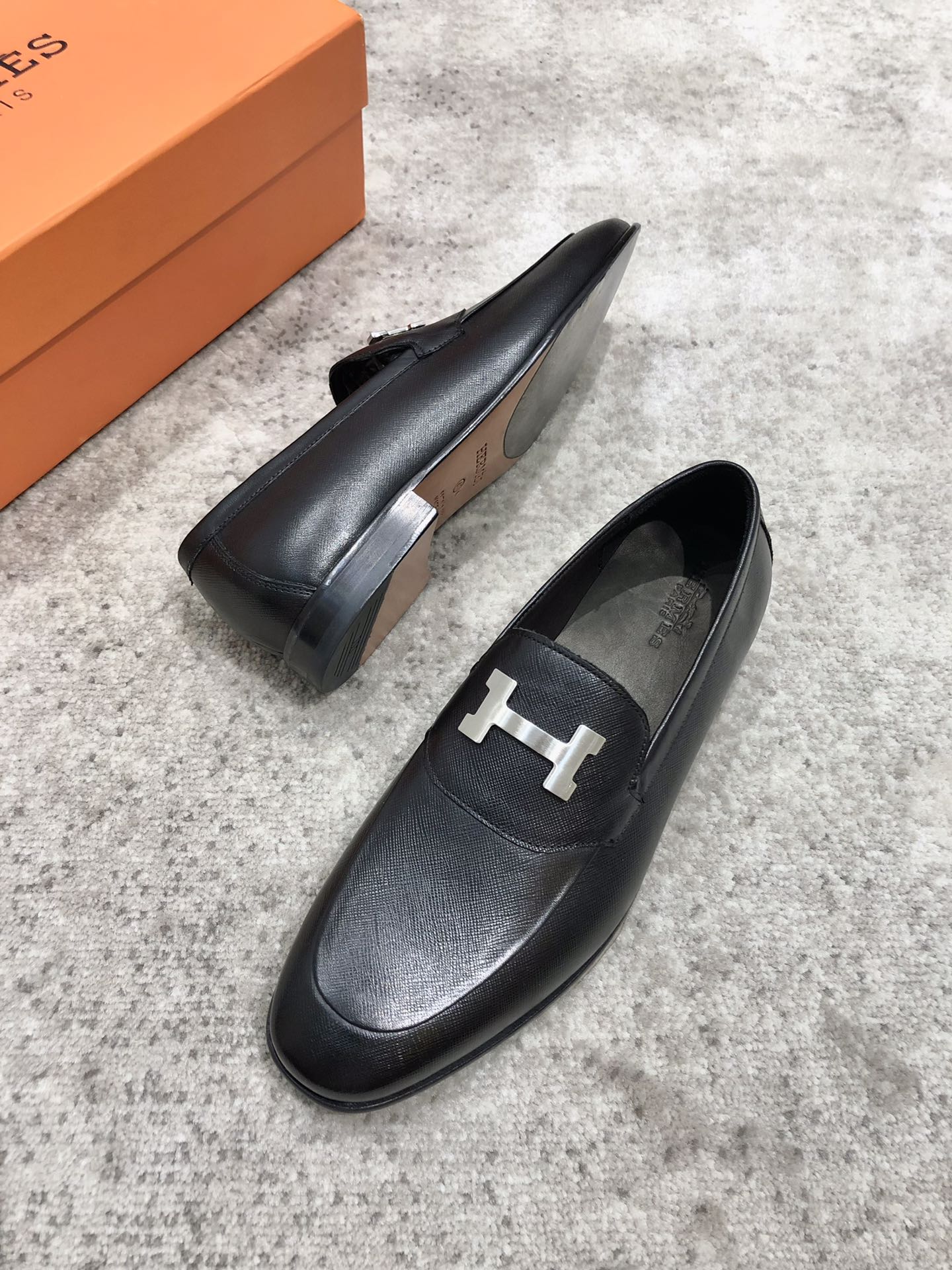 HERMES LOAFER