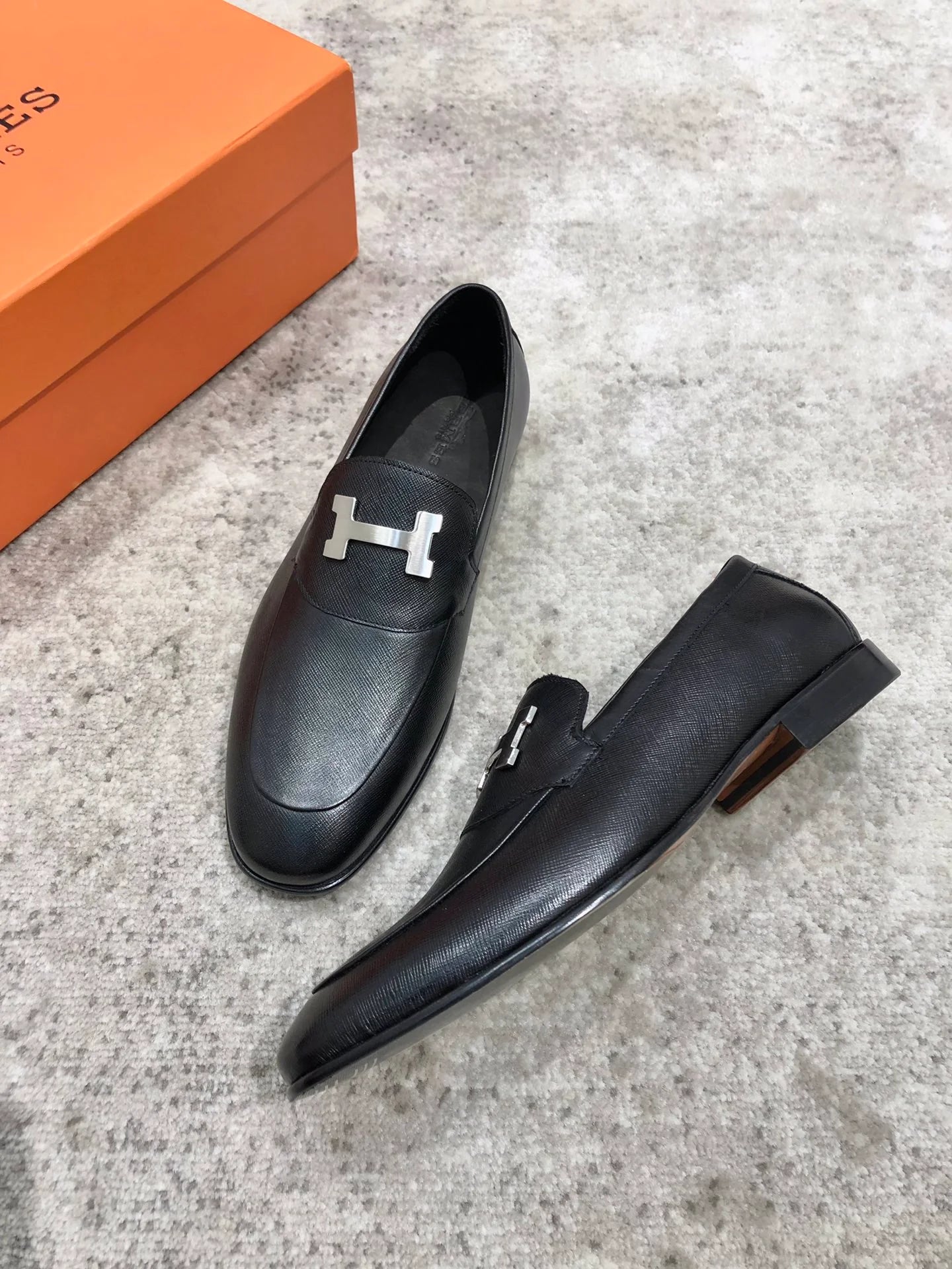 HERMES LOAFER