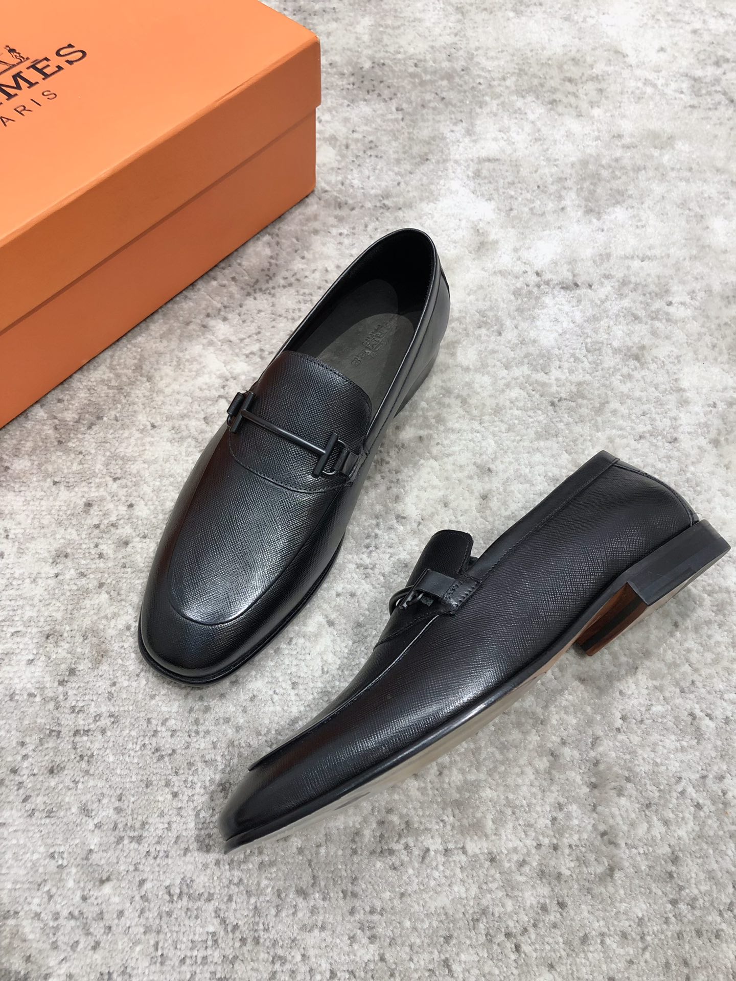 HERMES LOAFER