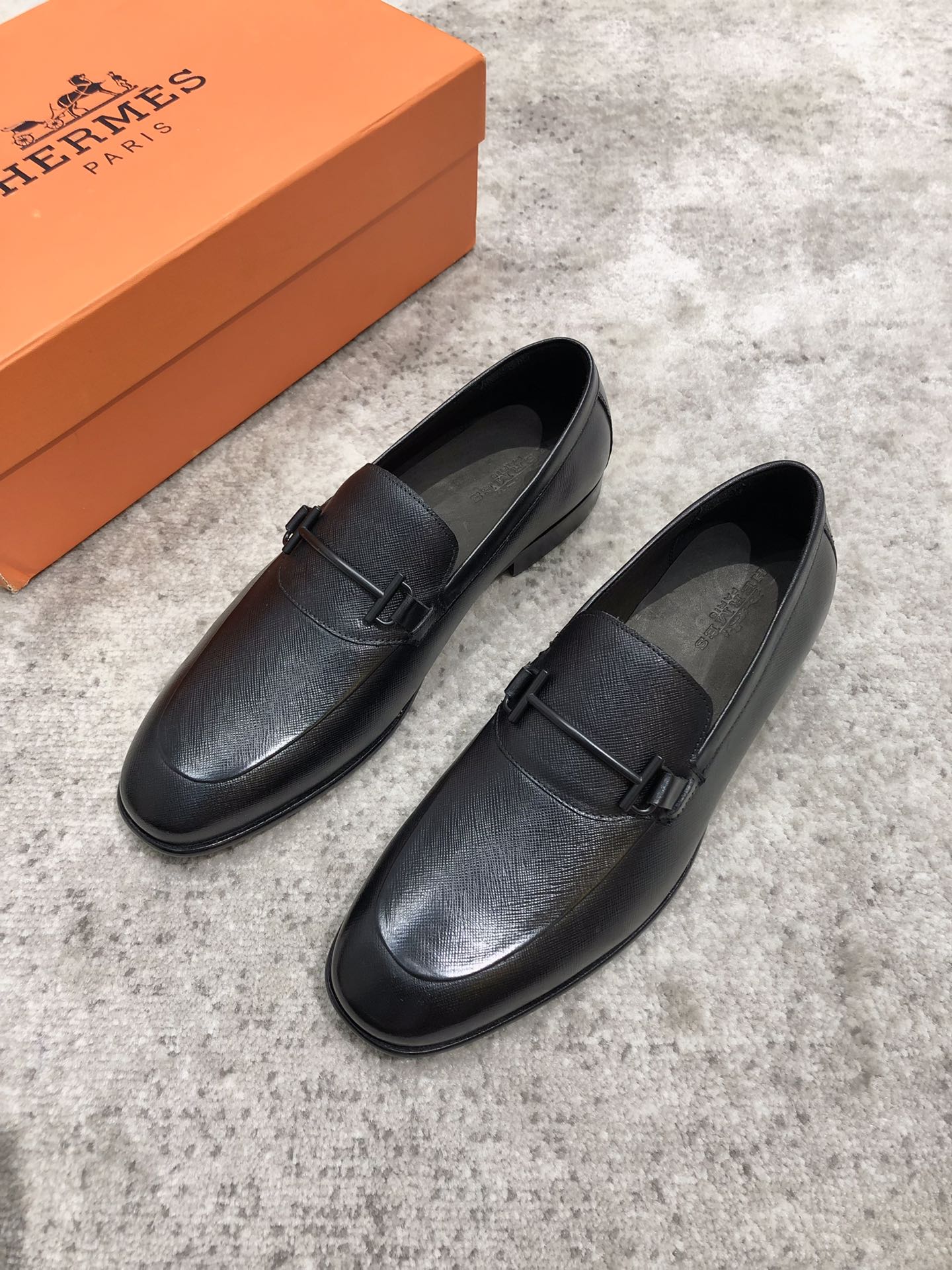 HERMES LOAFER