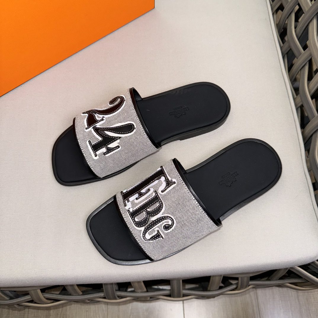 HERMES SANDAL