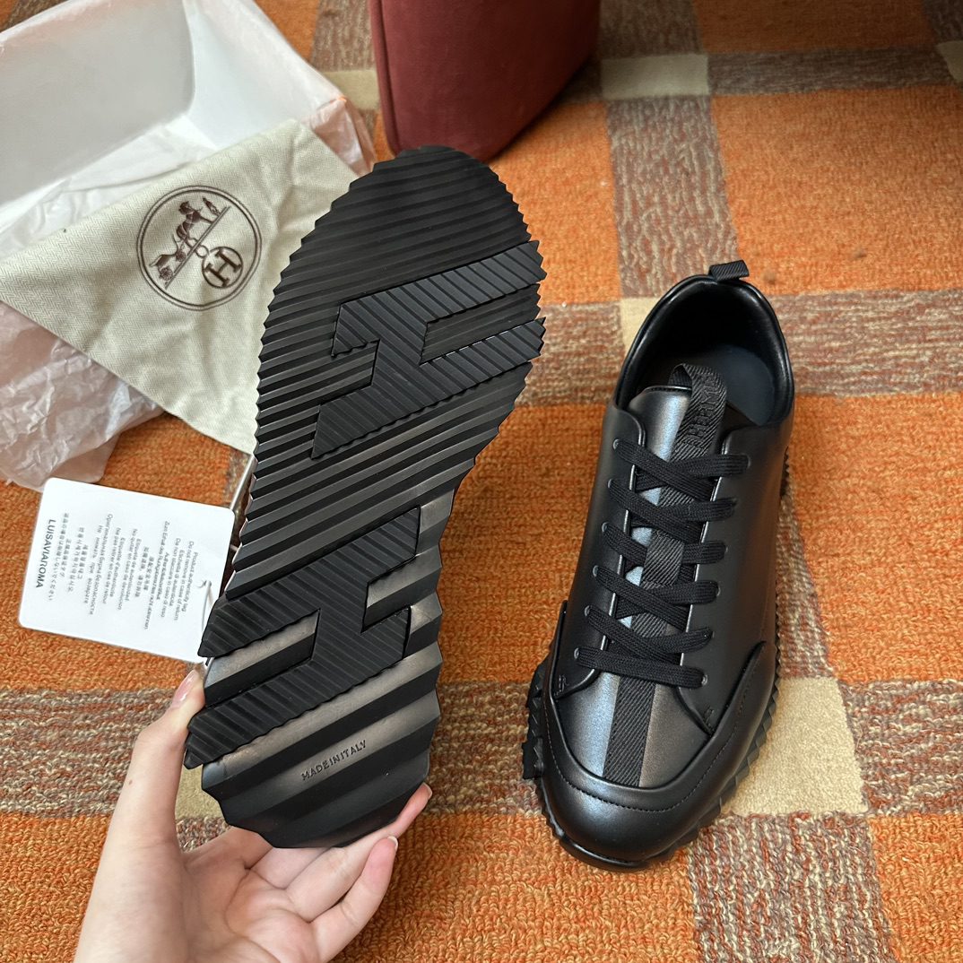 HERMES SNEAKER