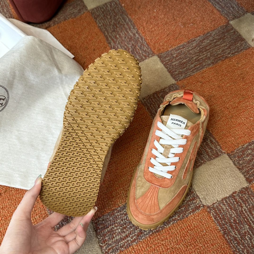 HERMES SNEAKER