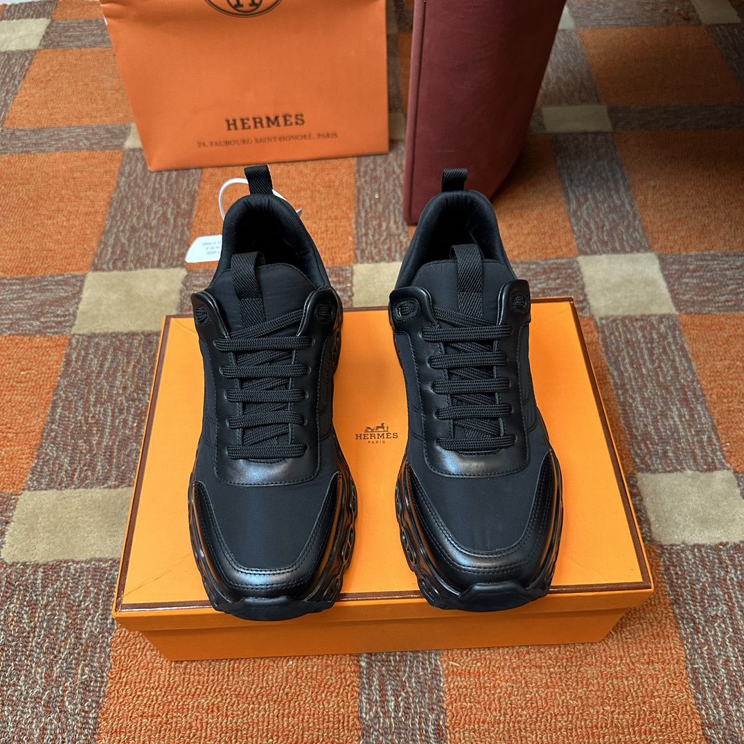 HERMES SNEAKER