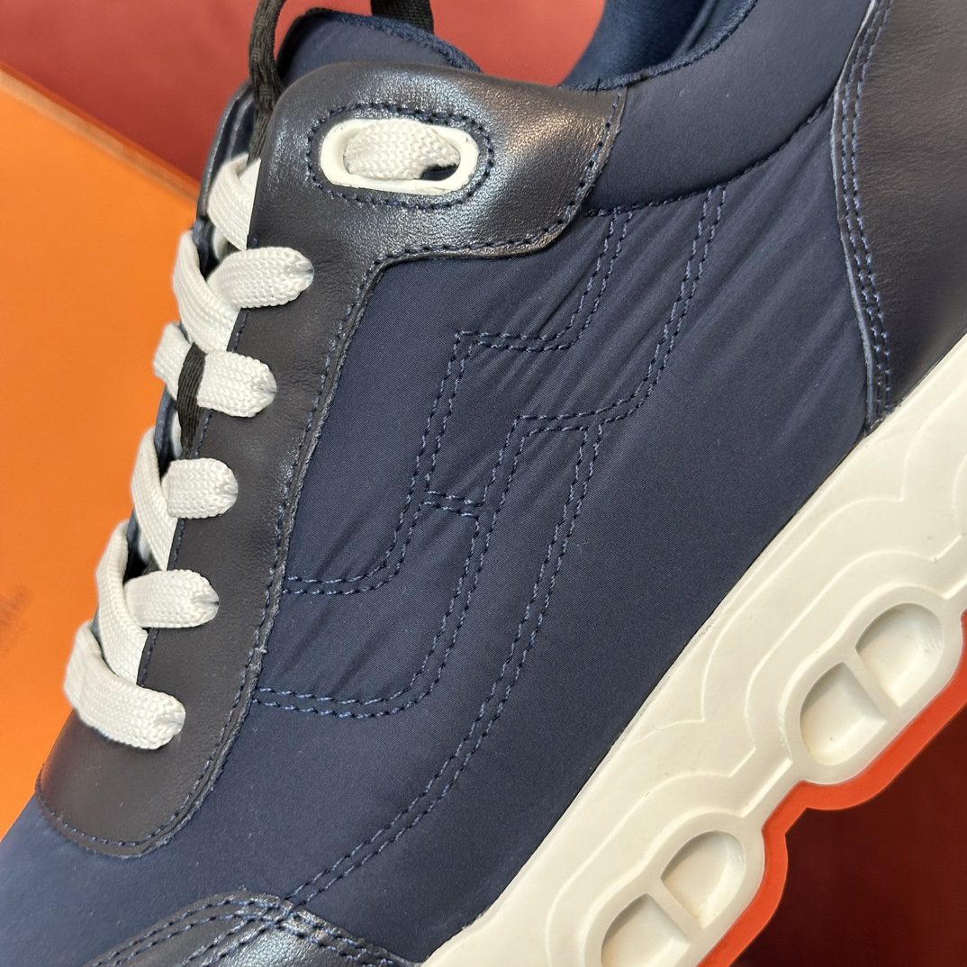 HERMES SNEAKER