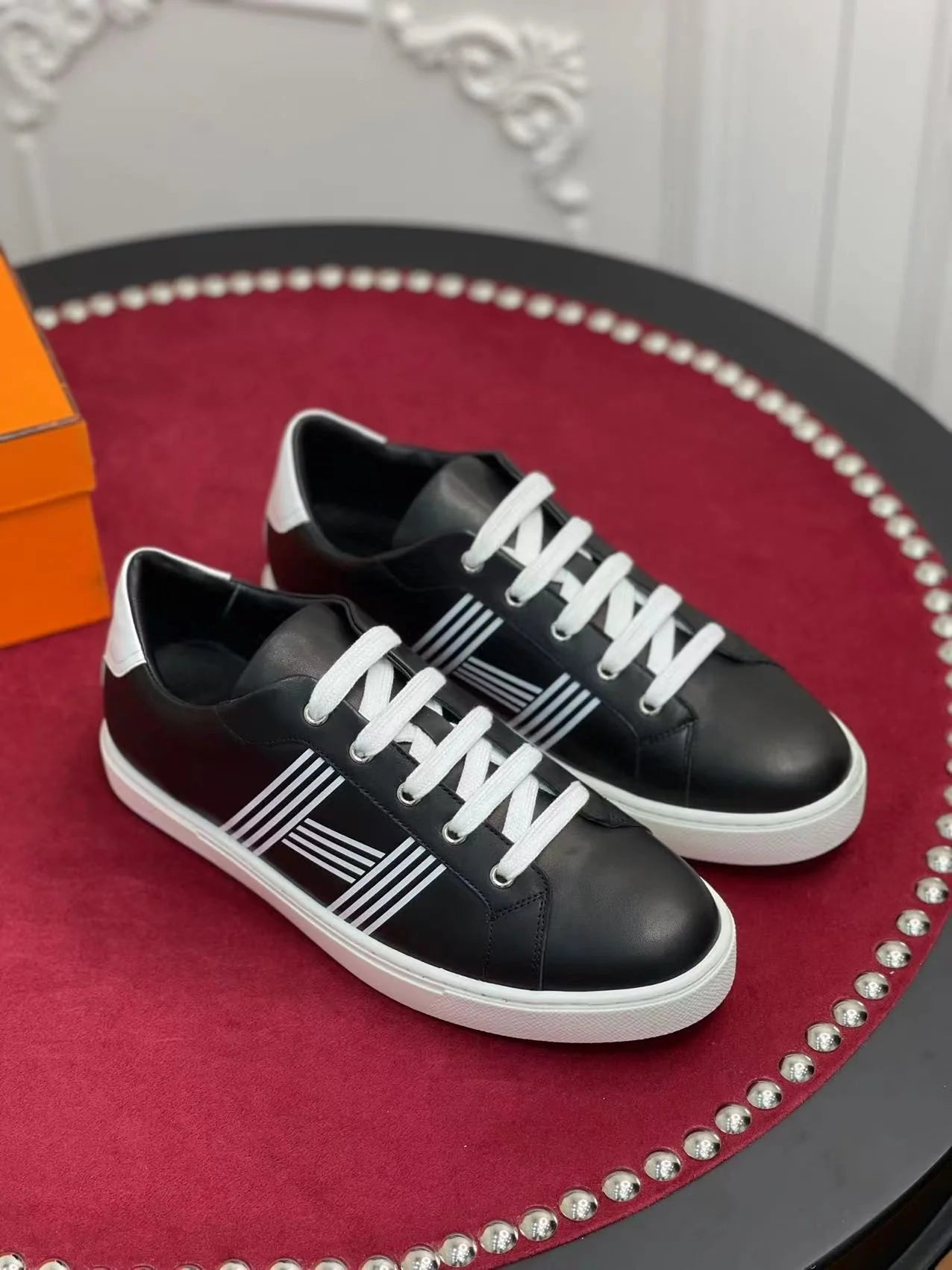 HERMES SNEAKER