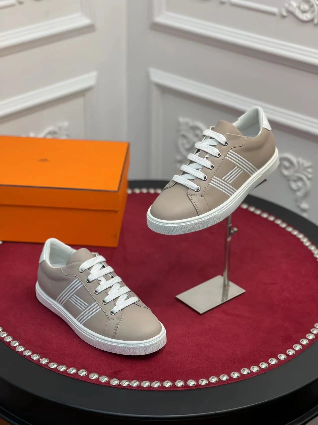 HERMES SNEAKER