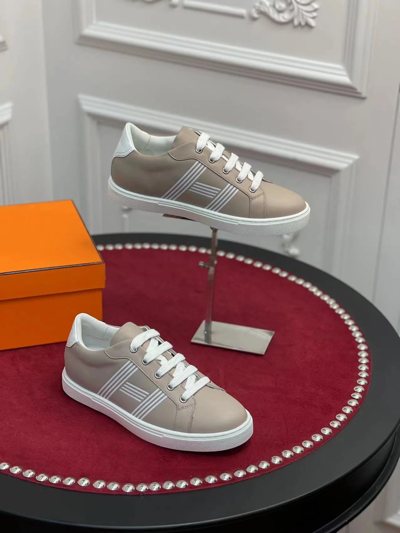 HERMES SNEAKER