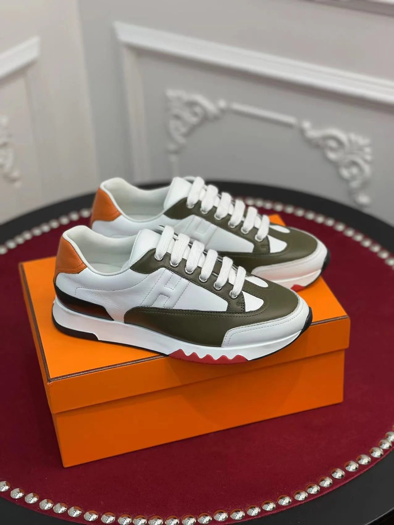 HERMES SNEAKER