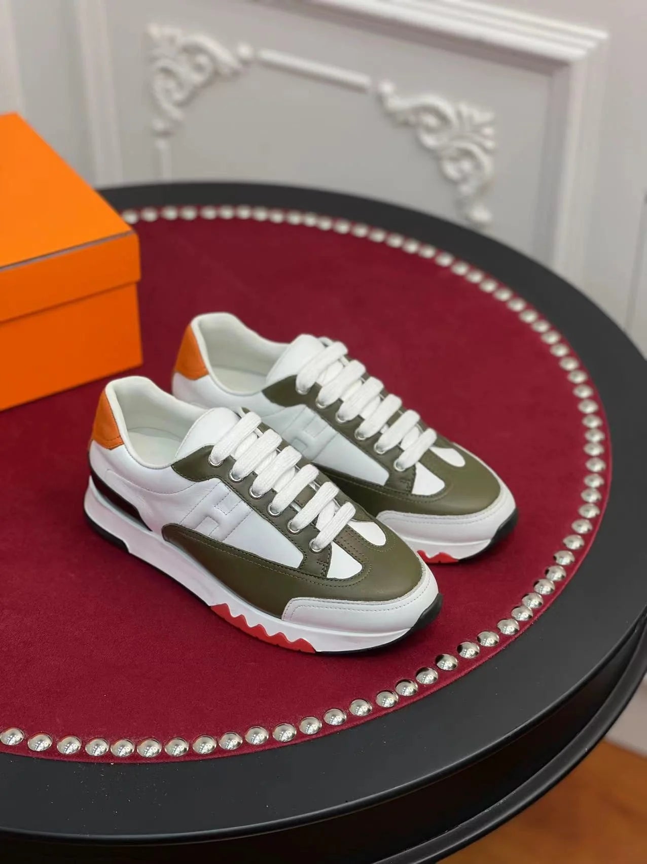 HERMES SNEAKER