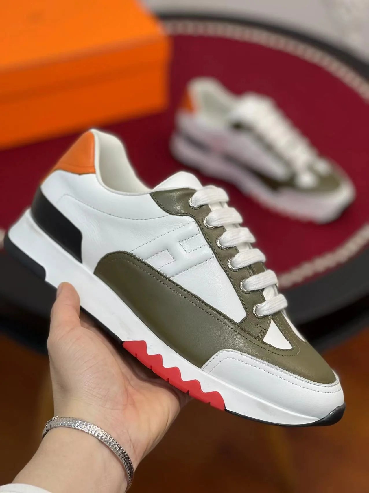 HERMES SNEAKER