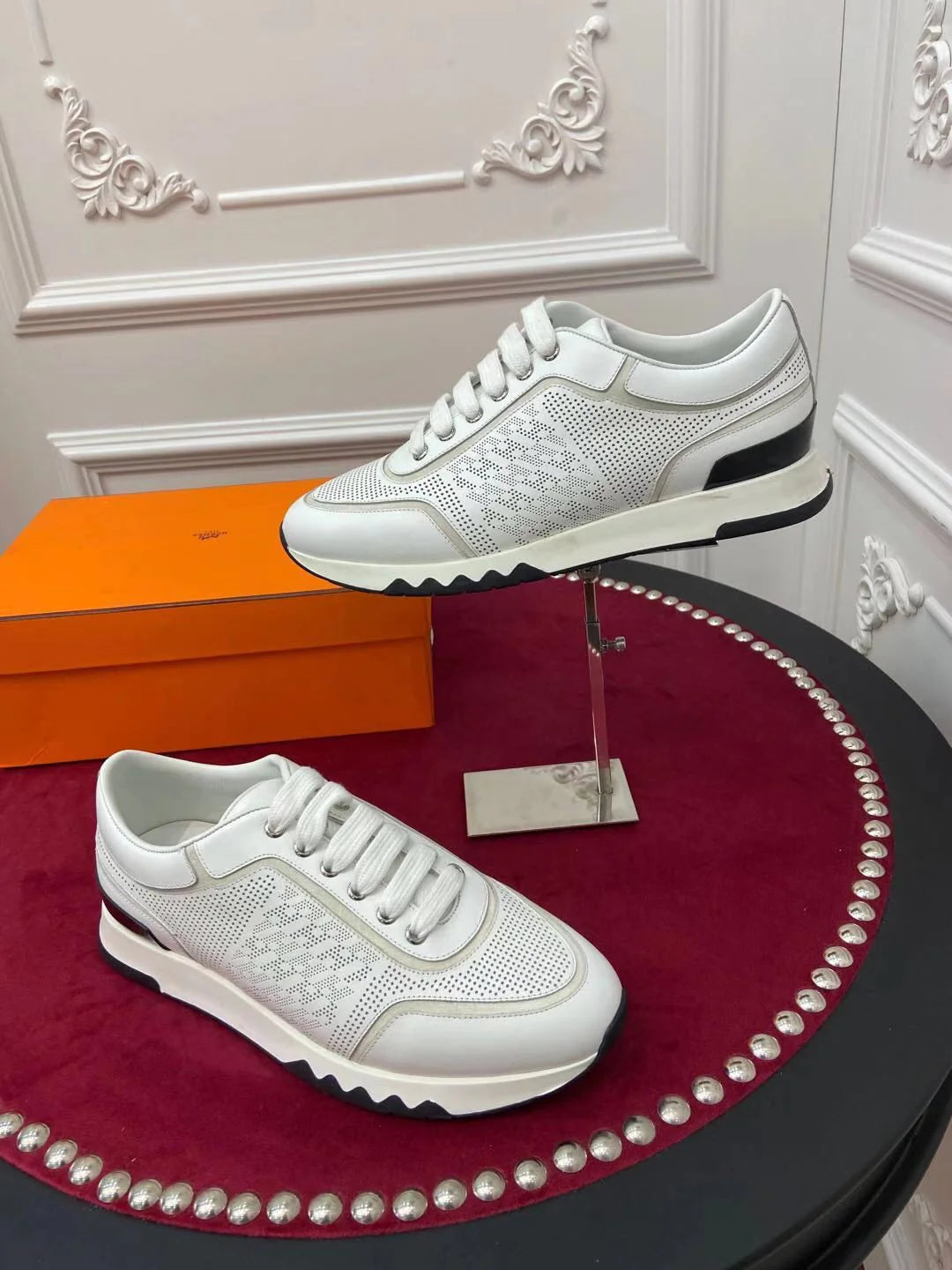HERMES SNEAKER