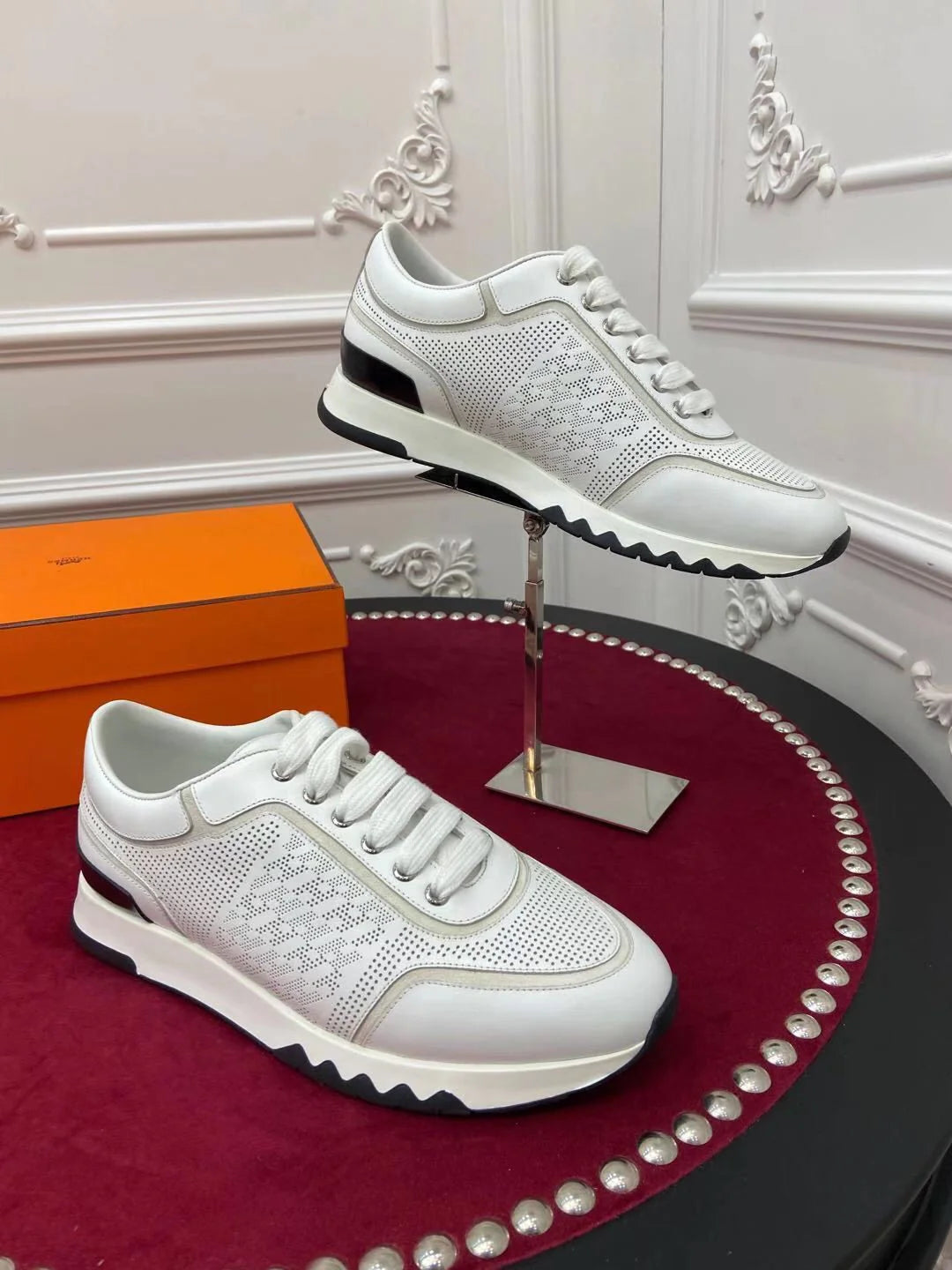 HERMES SNEAKER