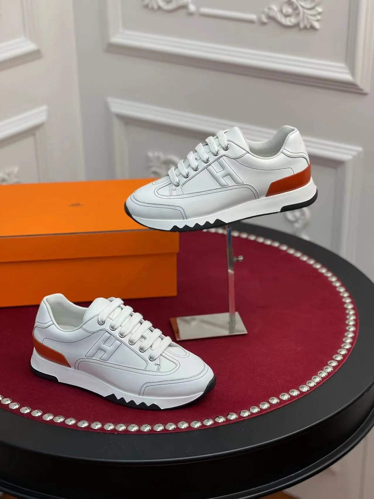 HERMES SNEAKER