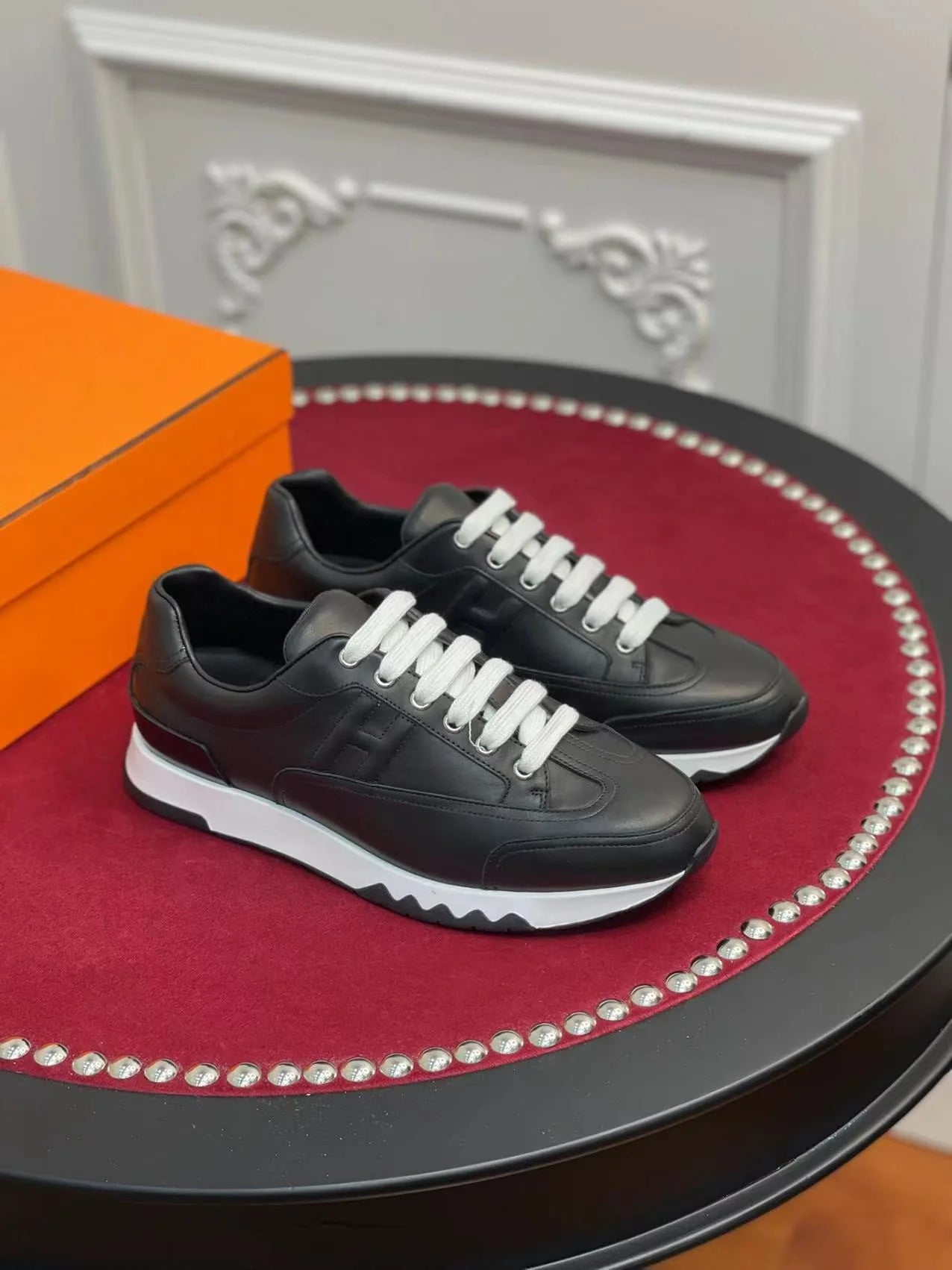 HERMES SNEAKER