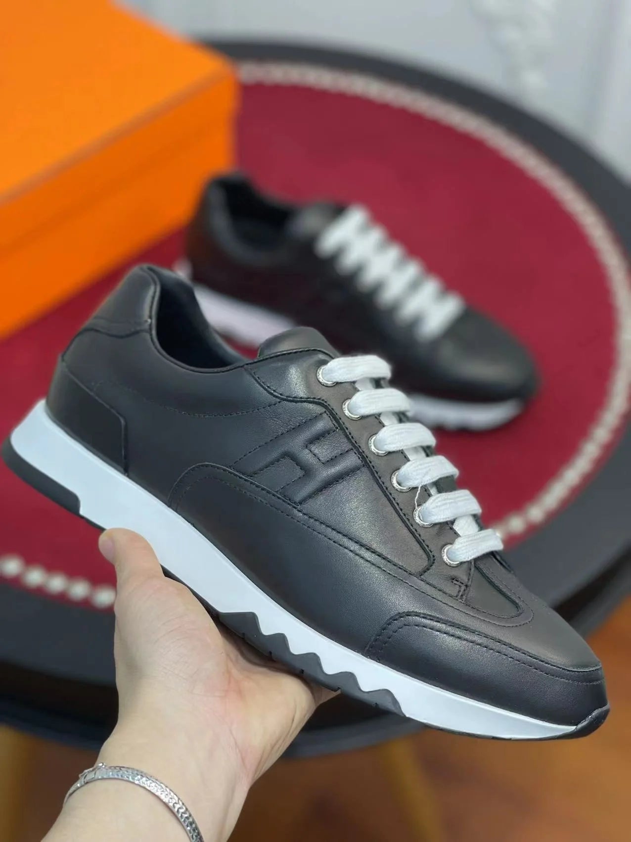 HERMES SNEAKER