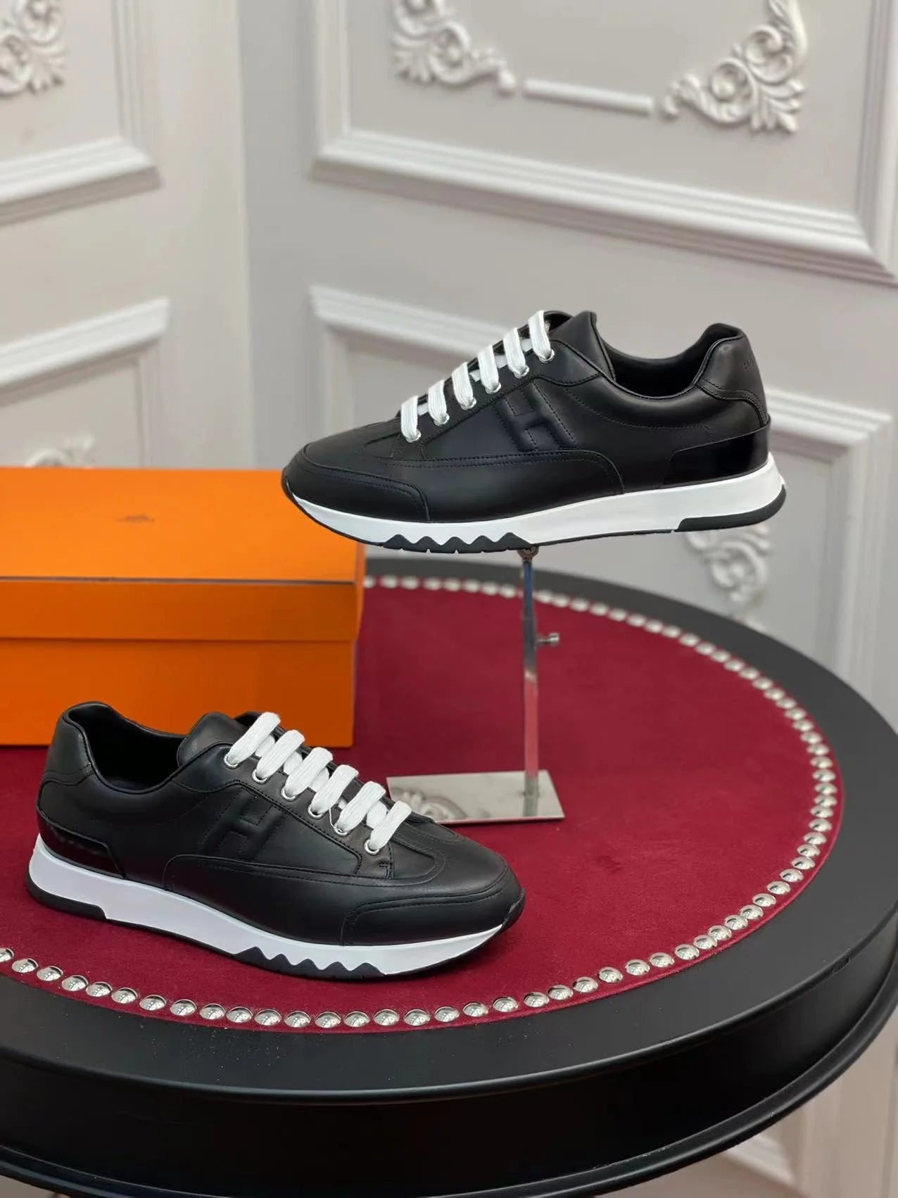 HERMES SNEAKER