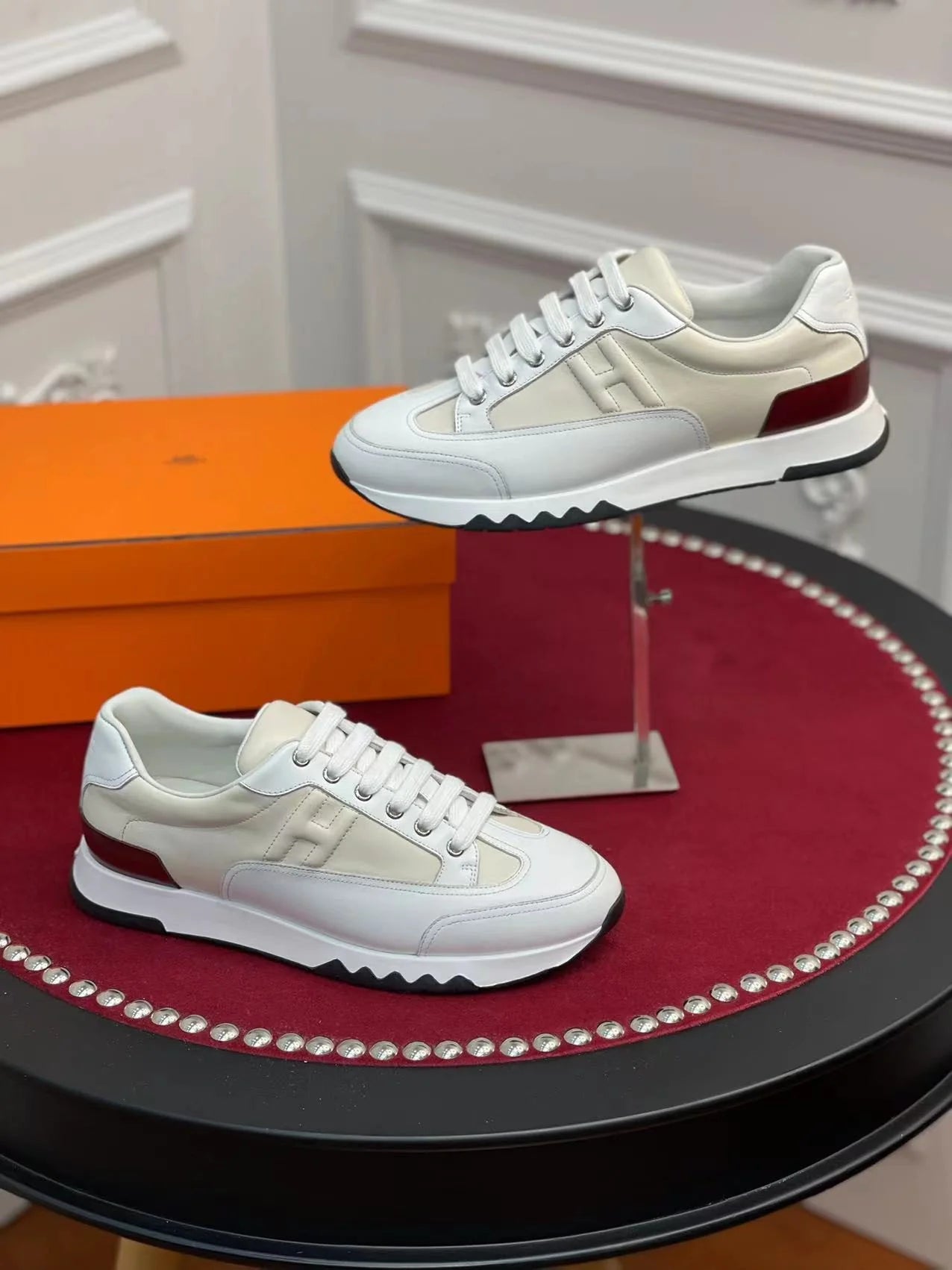 HERMES SNEAKER