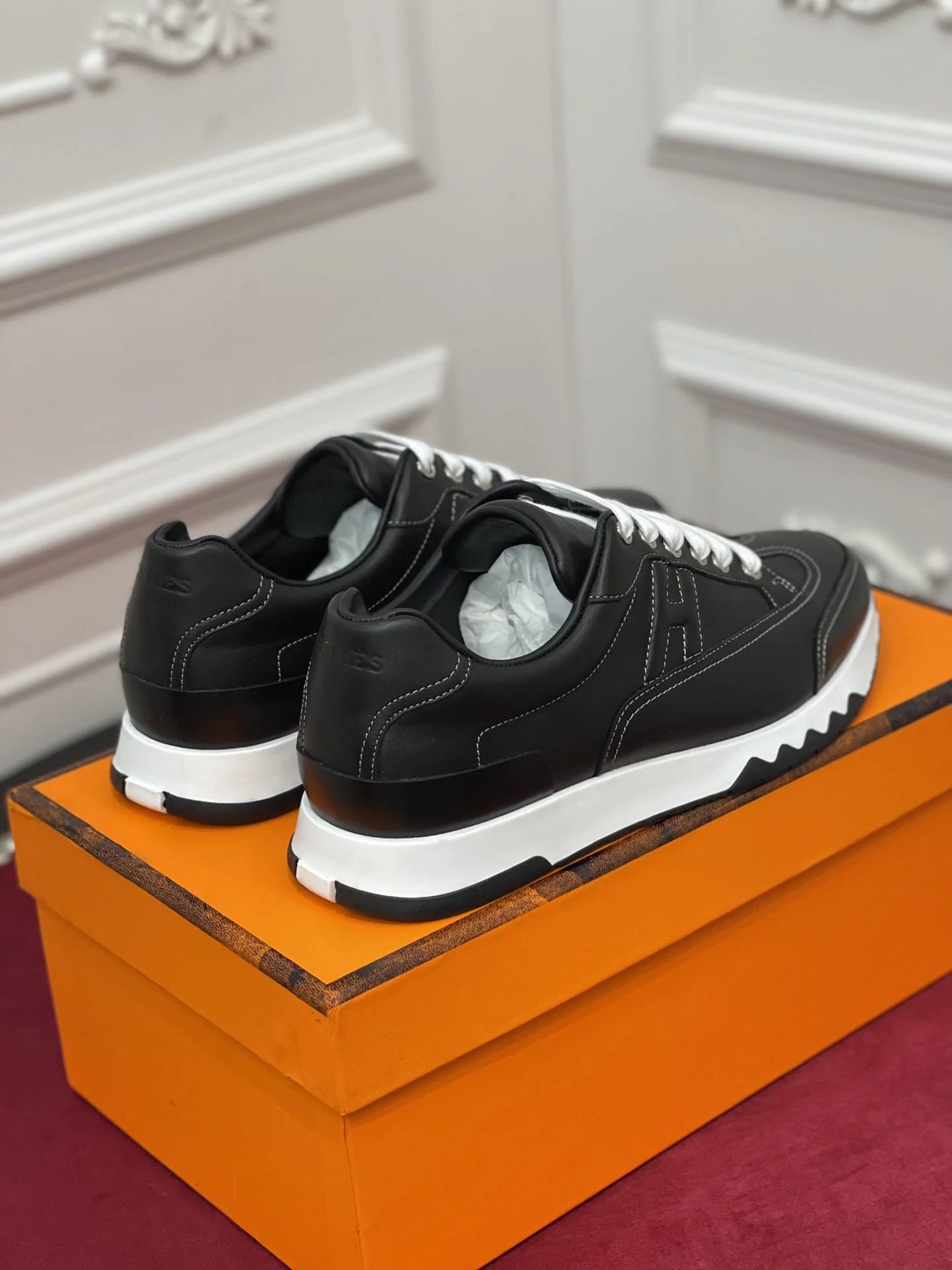 HERMES SNEAKER