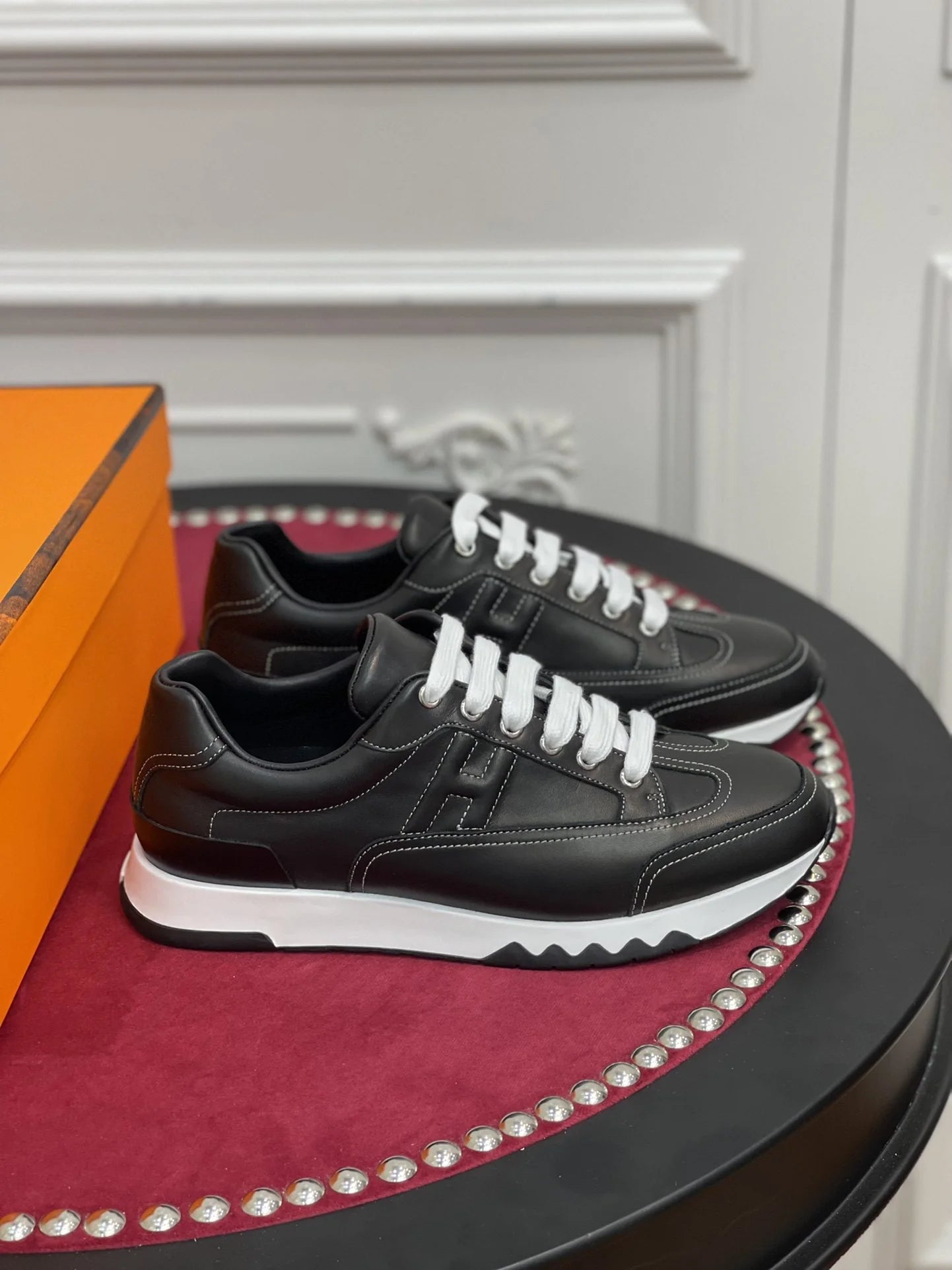 HERMES SNEAKER