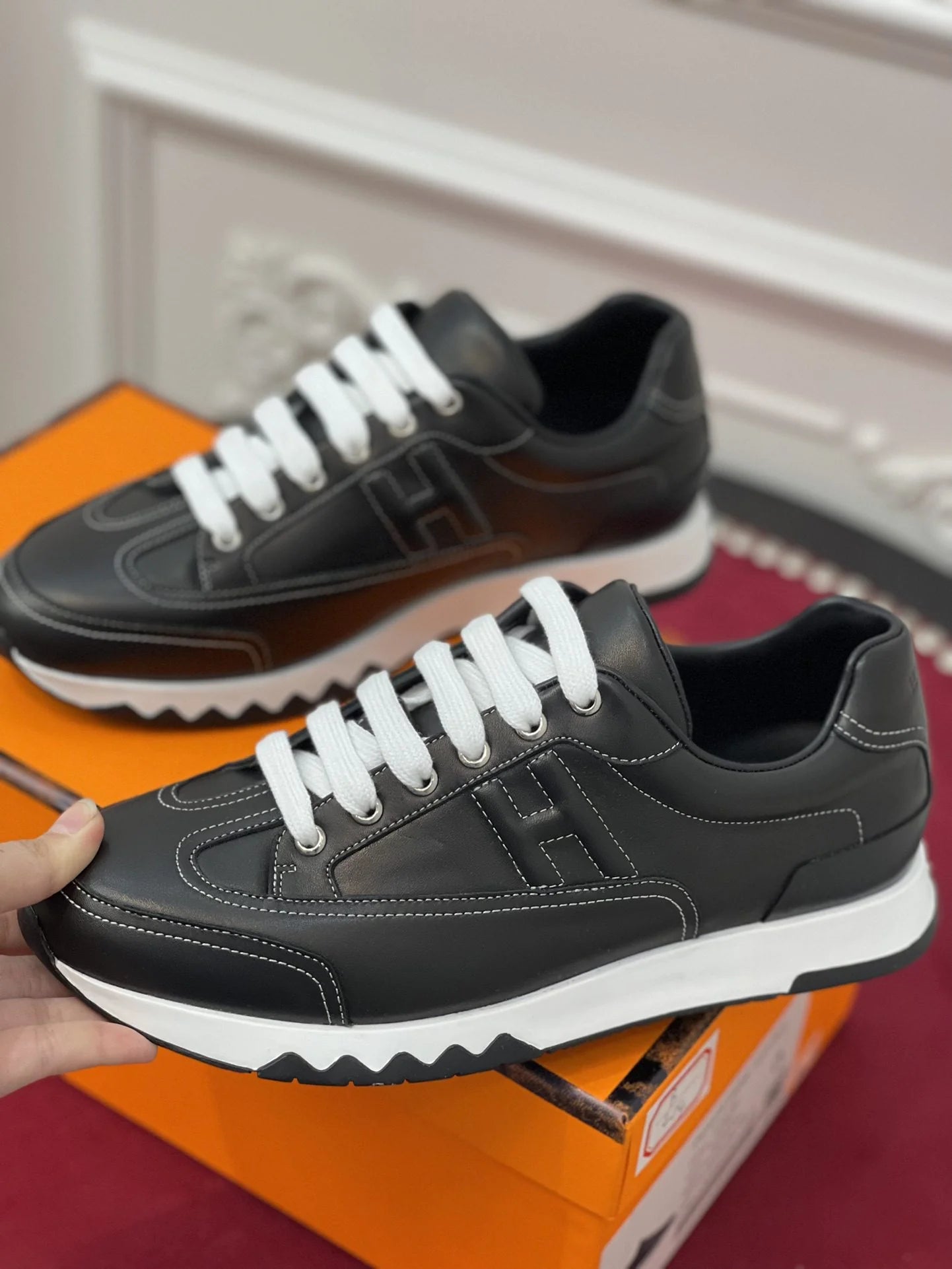 HERMES SNEAKER