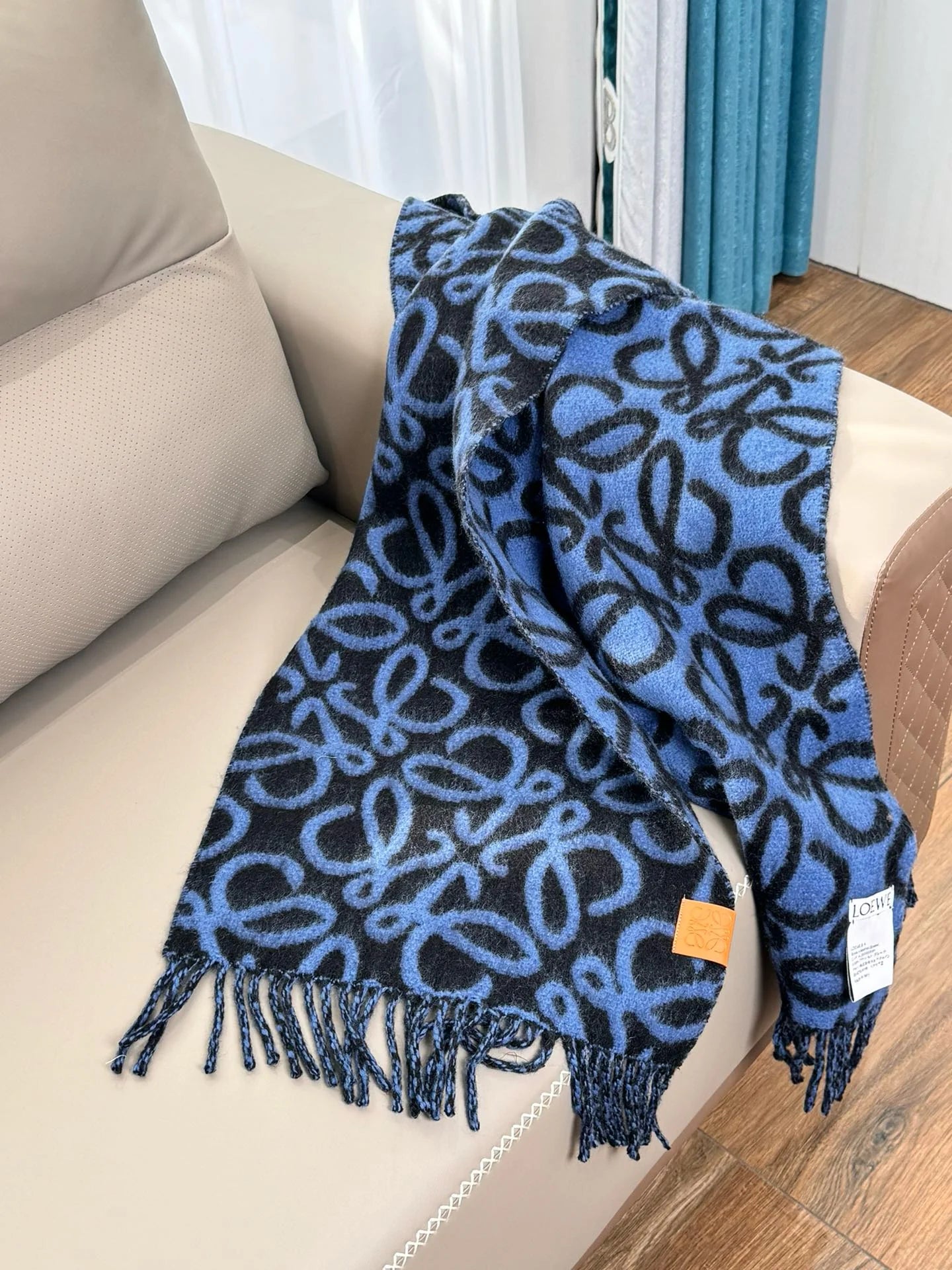 LOEWE SCARF