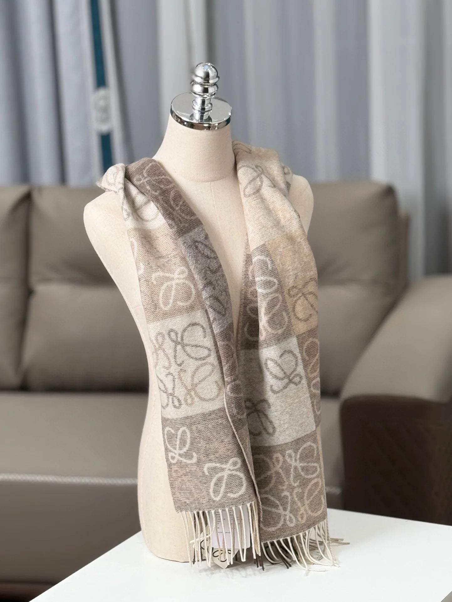 LOEWE SCARF