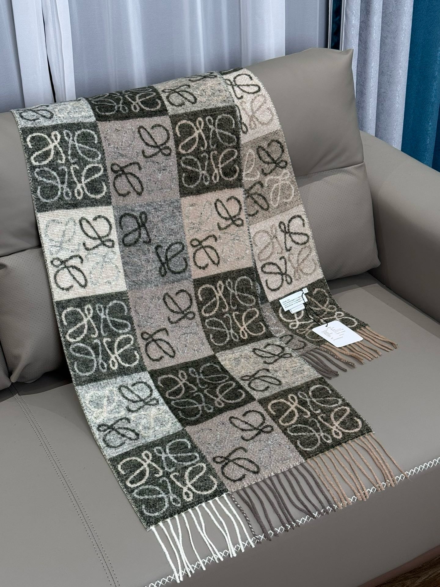 LOEWE SCARF