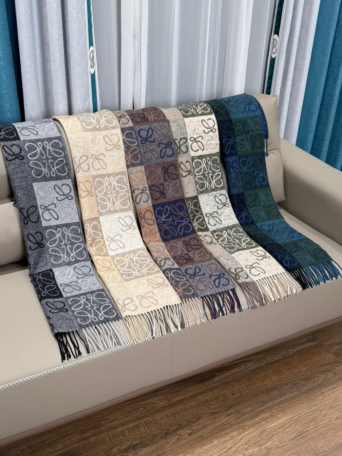 LOEWE SCARF