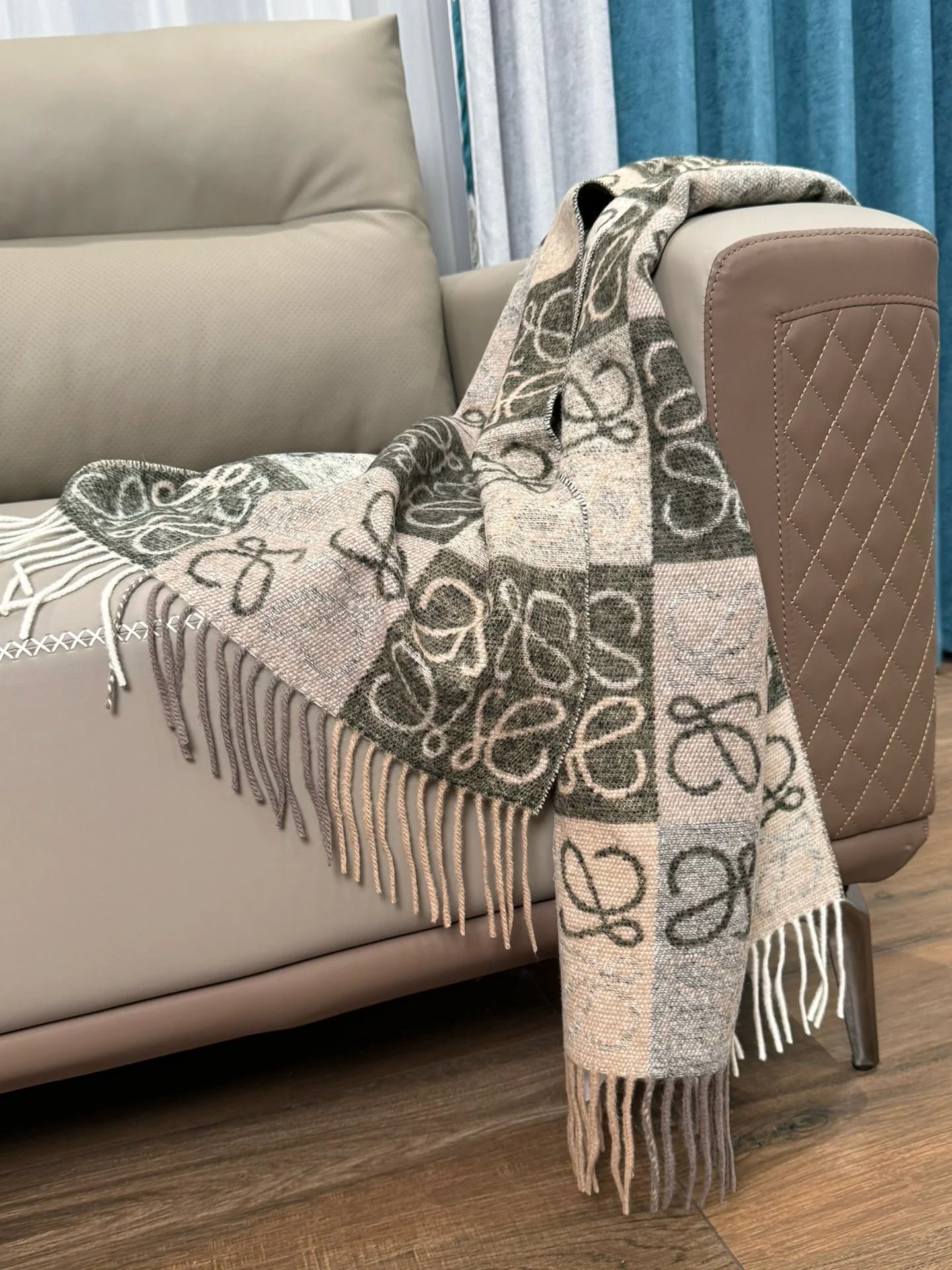 LOEWE SCARF