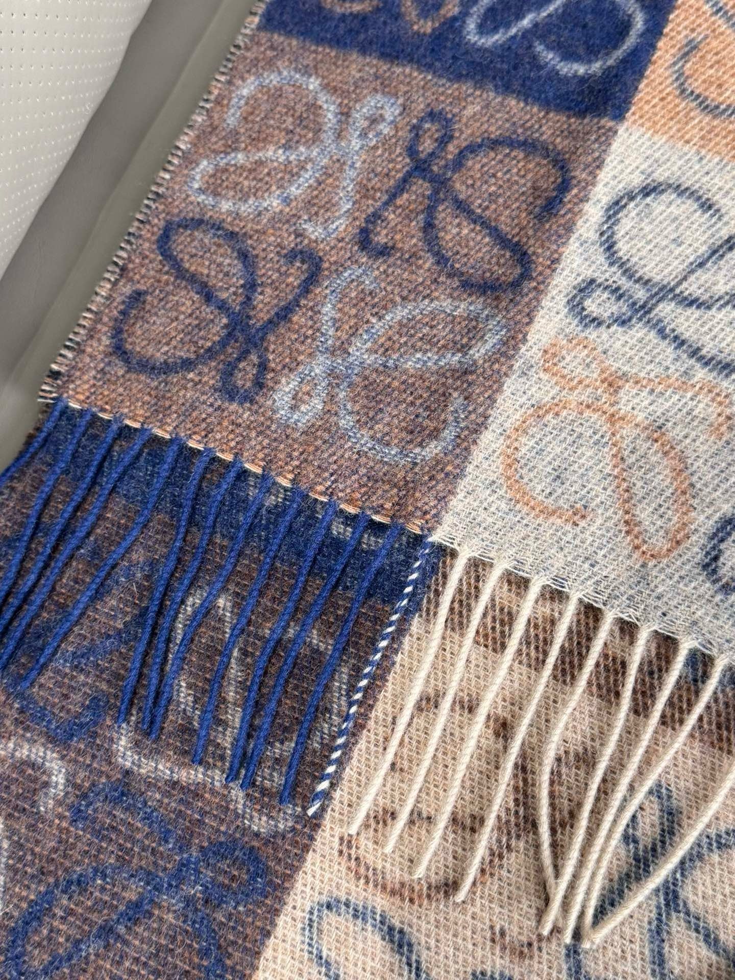 LOEWE SCARF