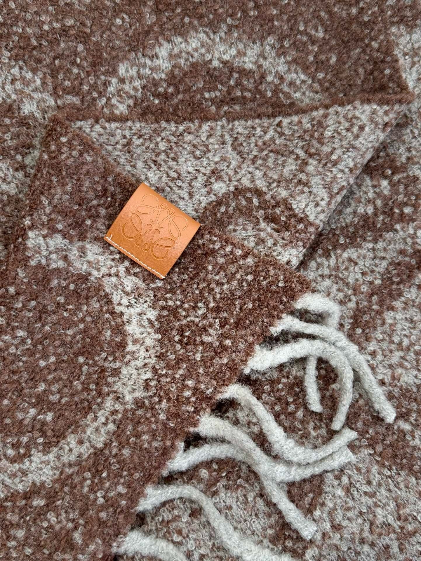 LOEWE SCARF