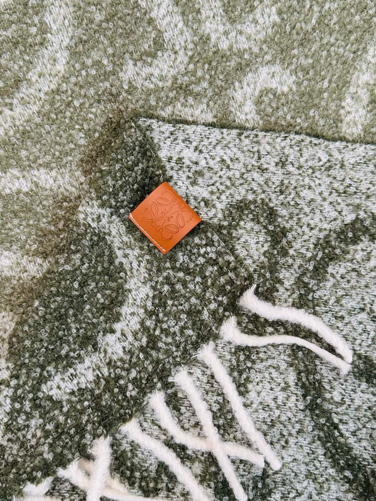 LOEWE SCARF