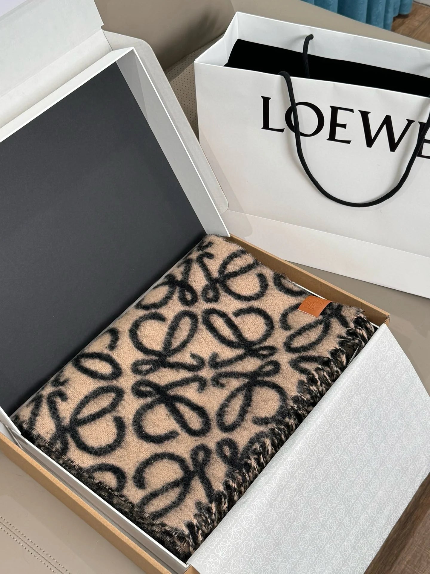 LOEWE SCARF