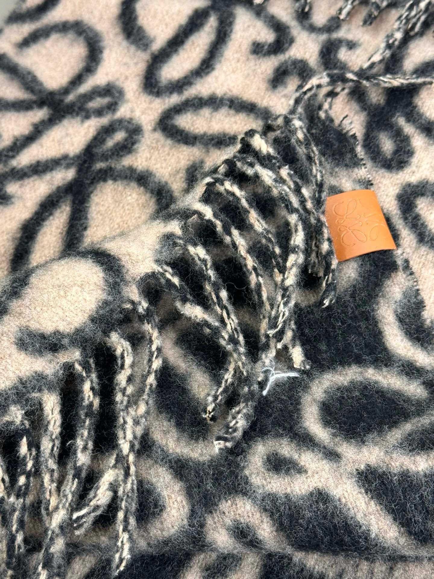 LOEWE SCARF