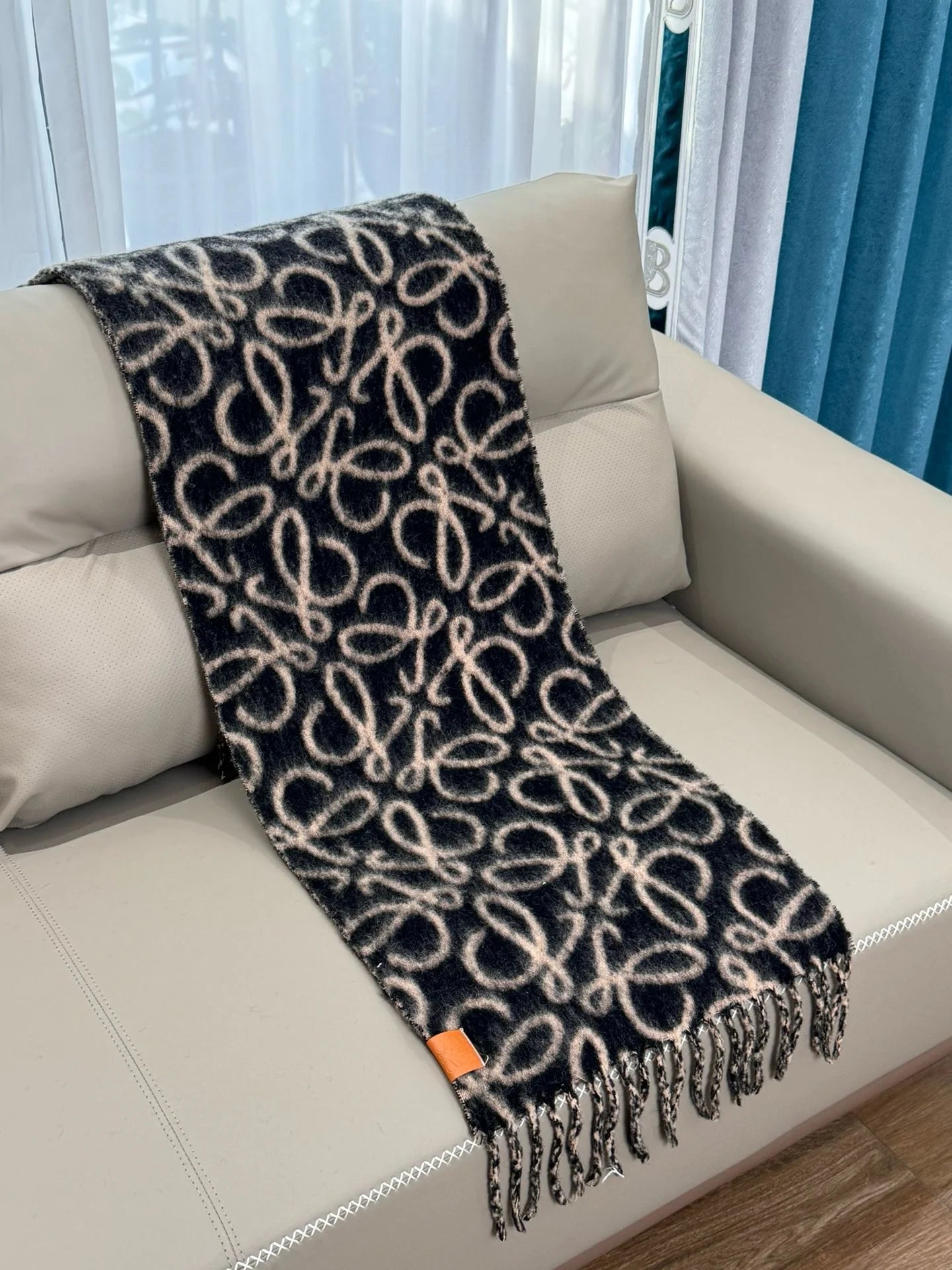 LOEWE SCARF