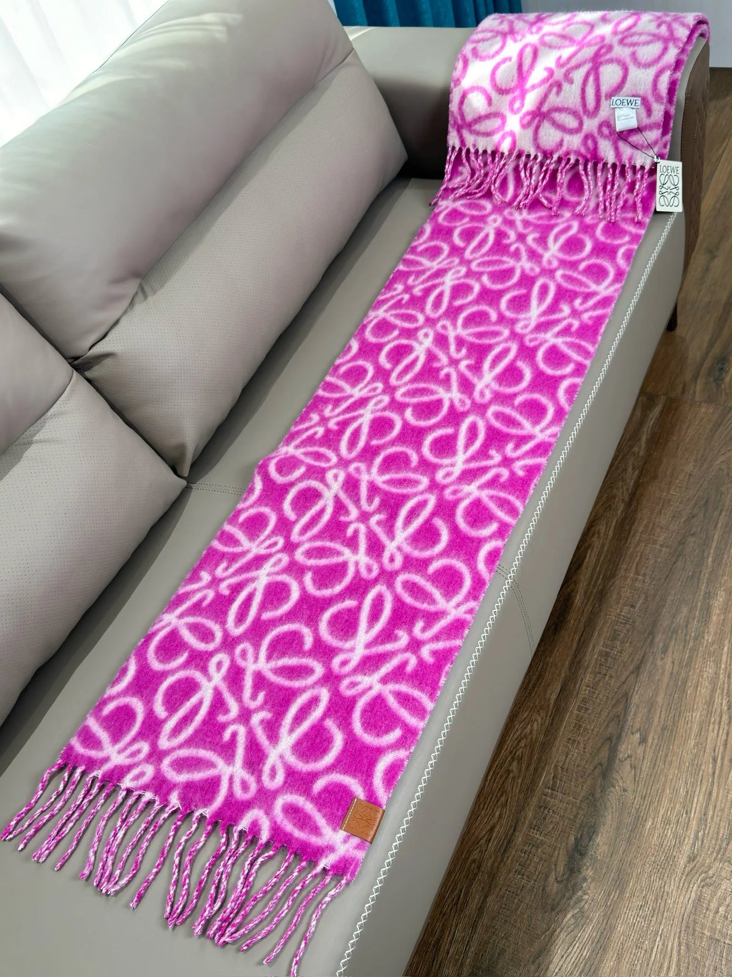 LOEWE SCARF