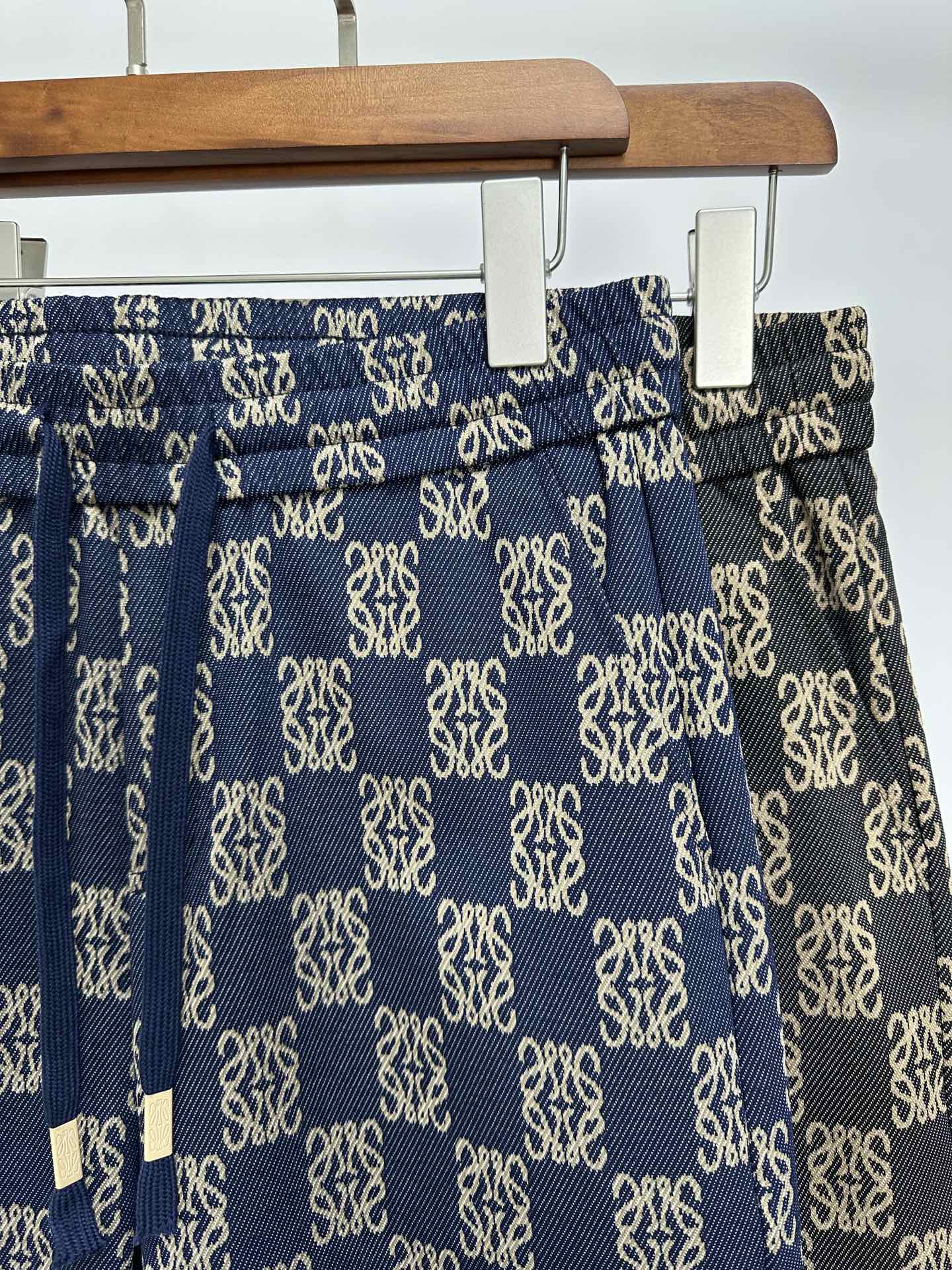 LOEWE SHORTS