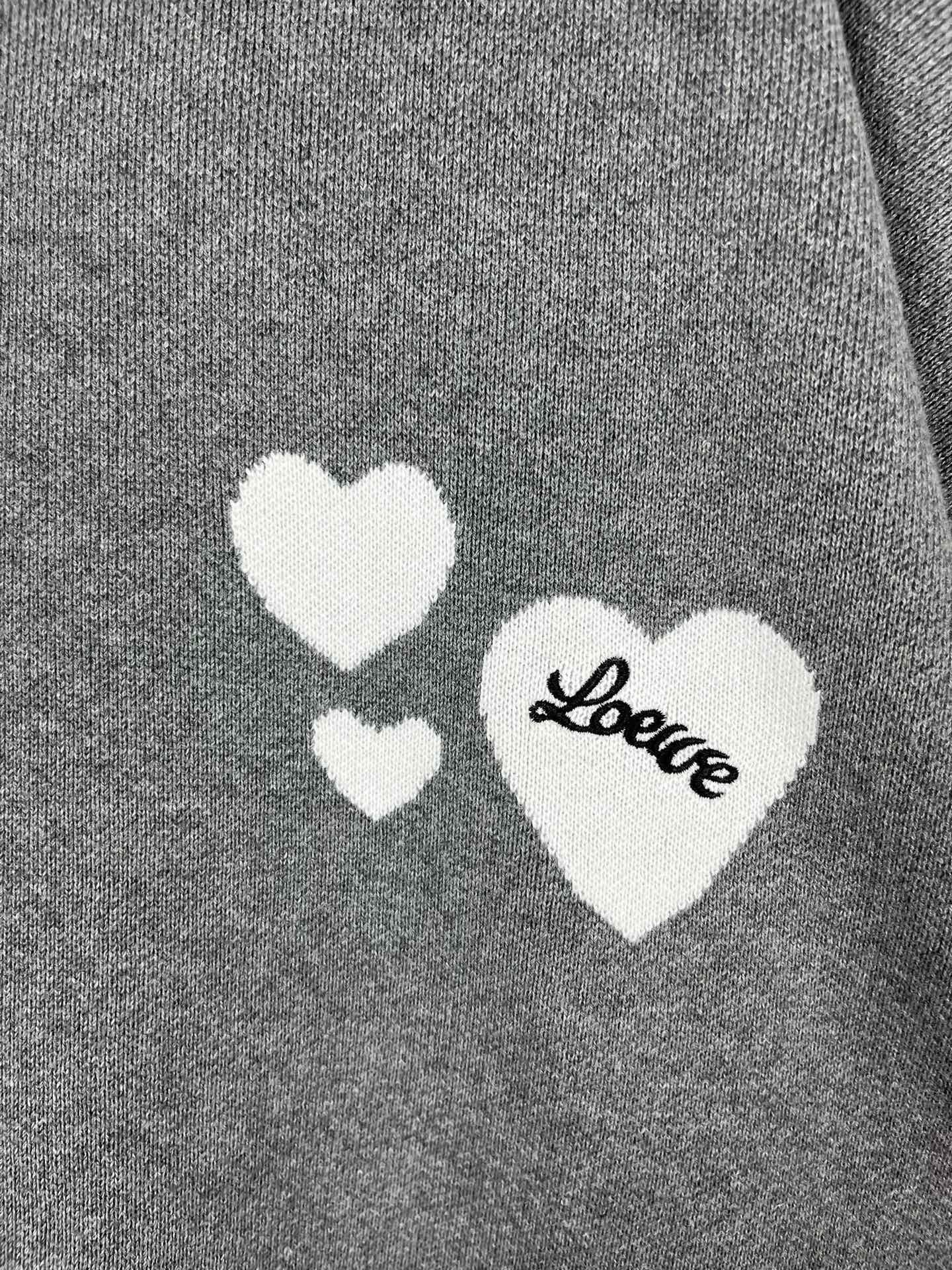 LOEWE SWEATER
