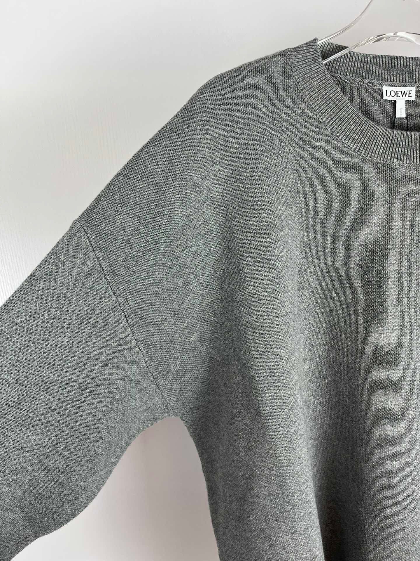 LOEWE SWEATER