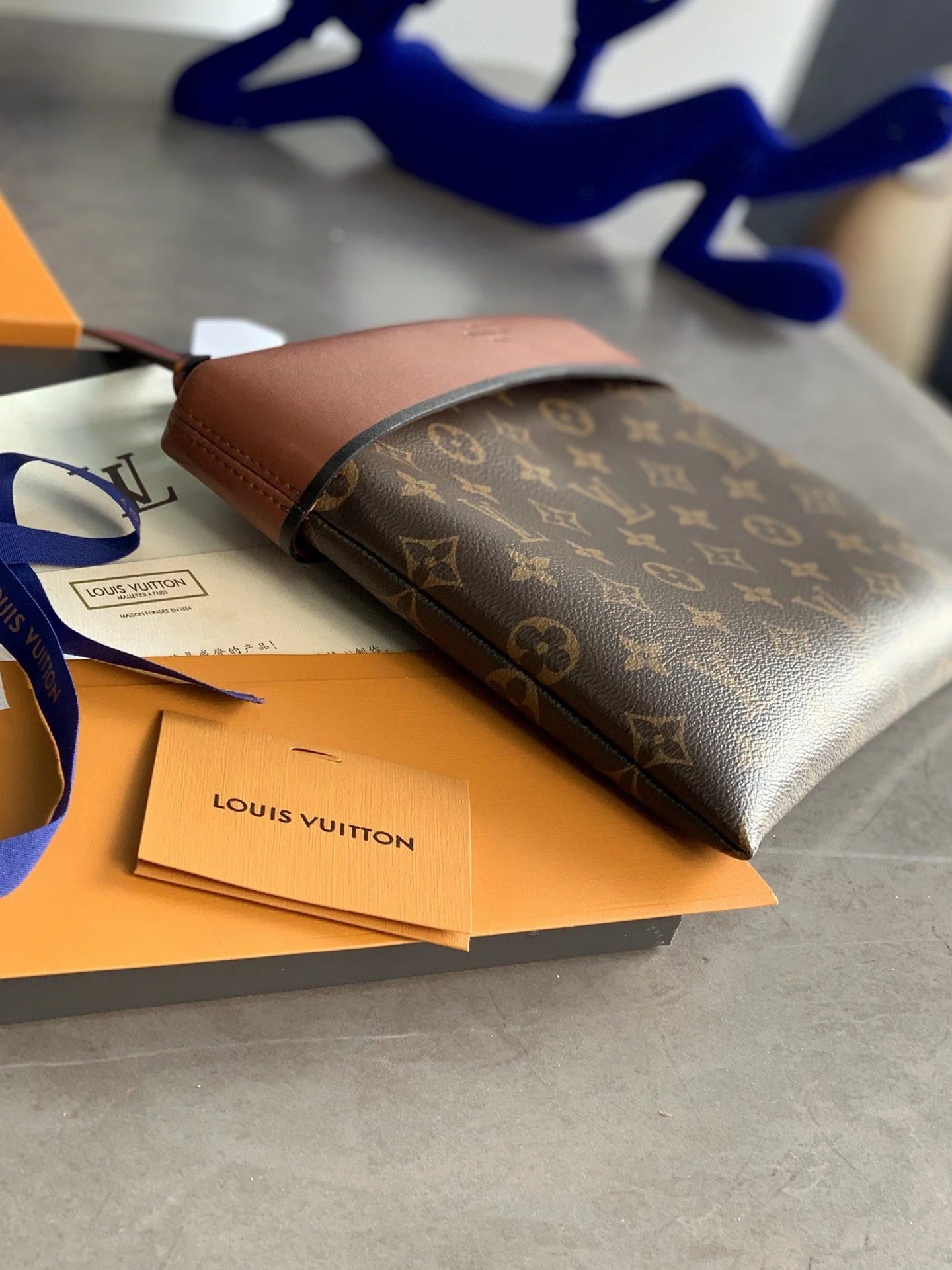 LV BAG