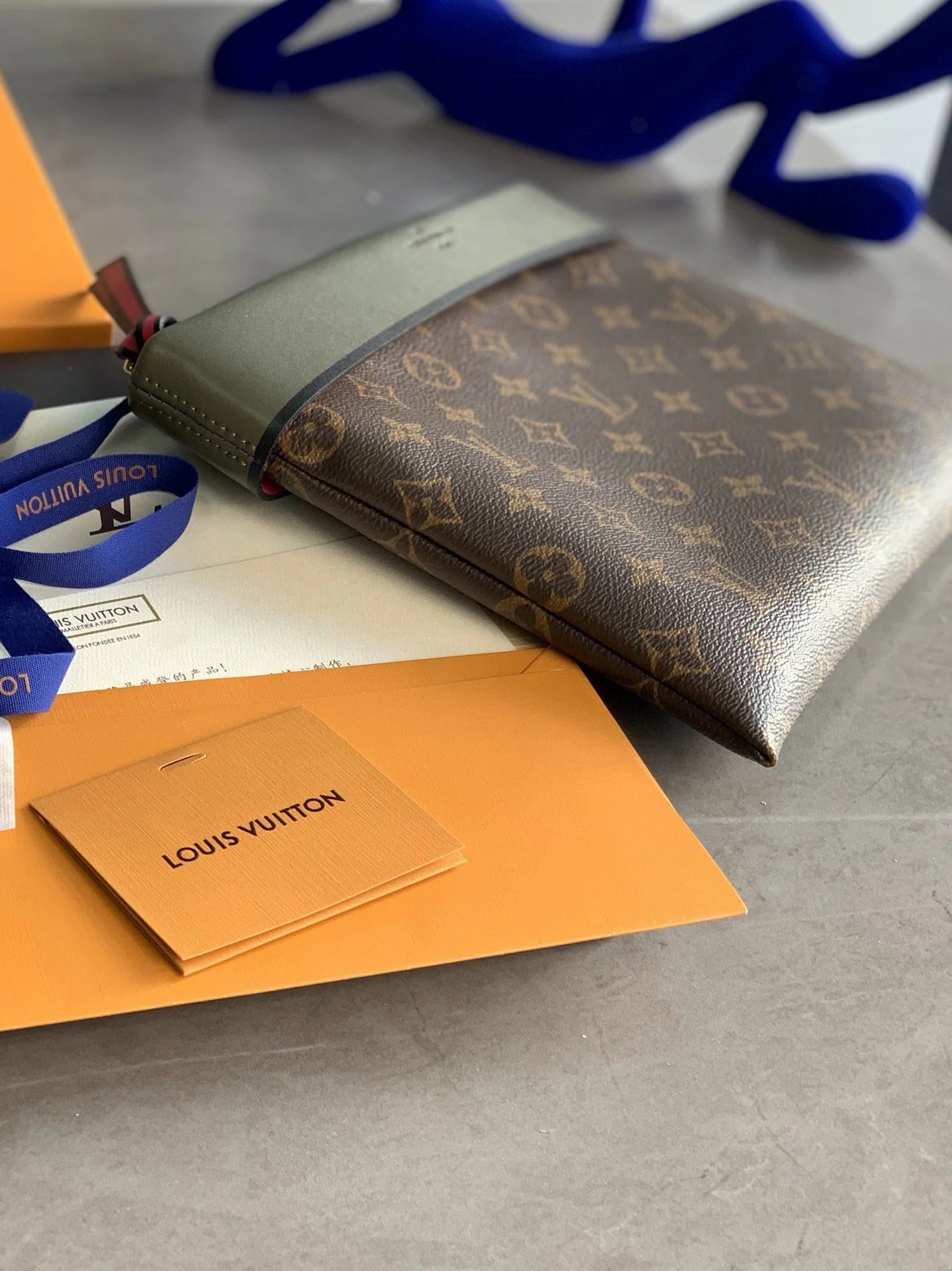 LV BAG