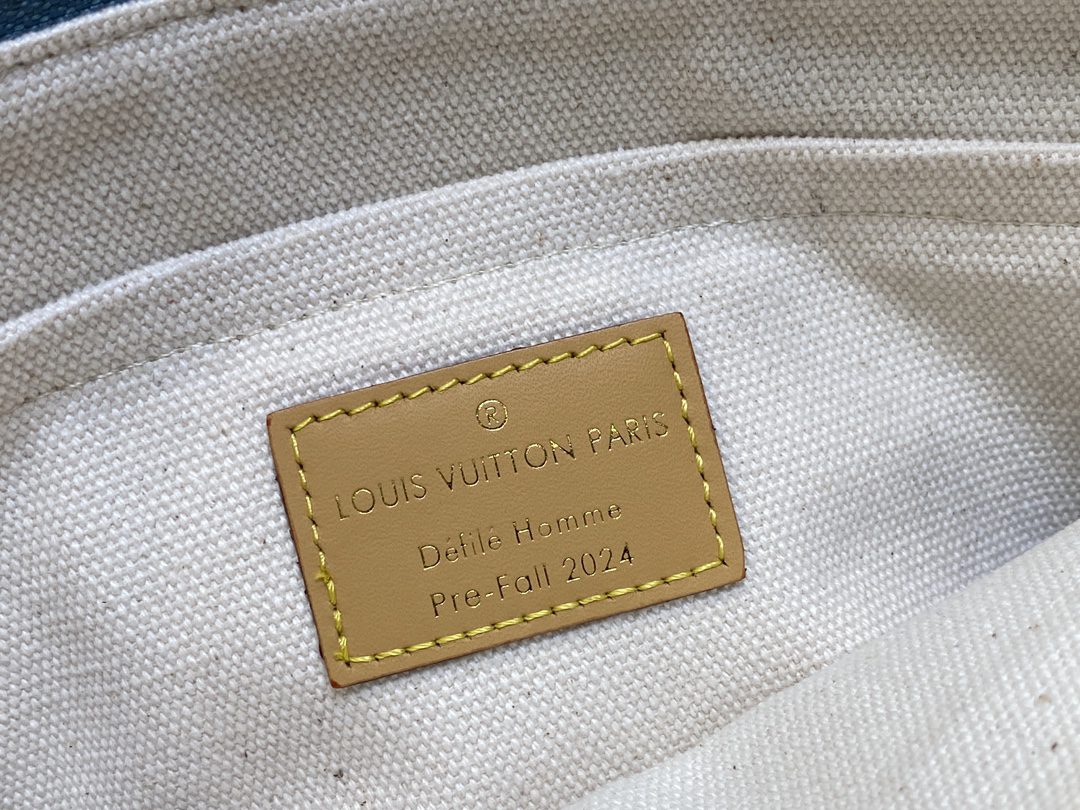 LV BAG