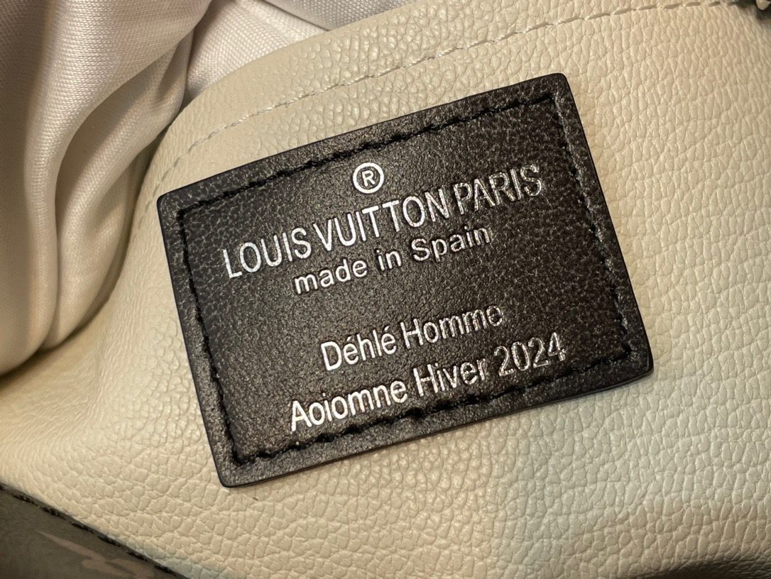 LV BAG