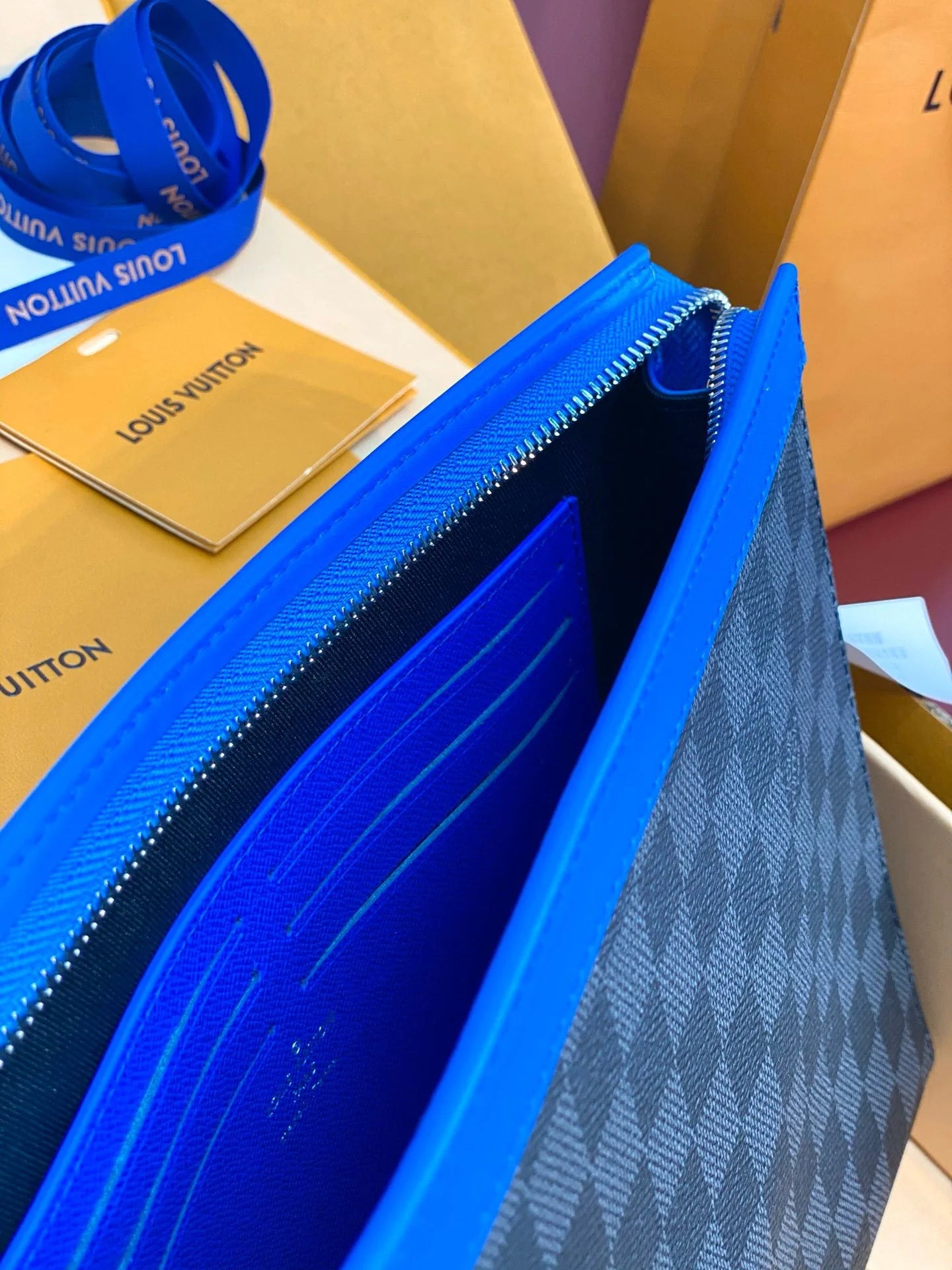 LV BAG